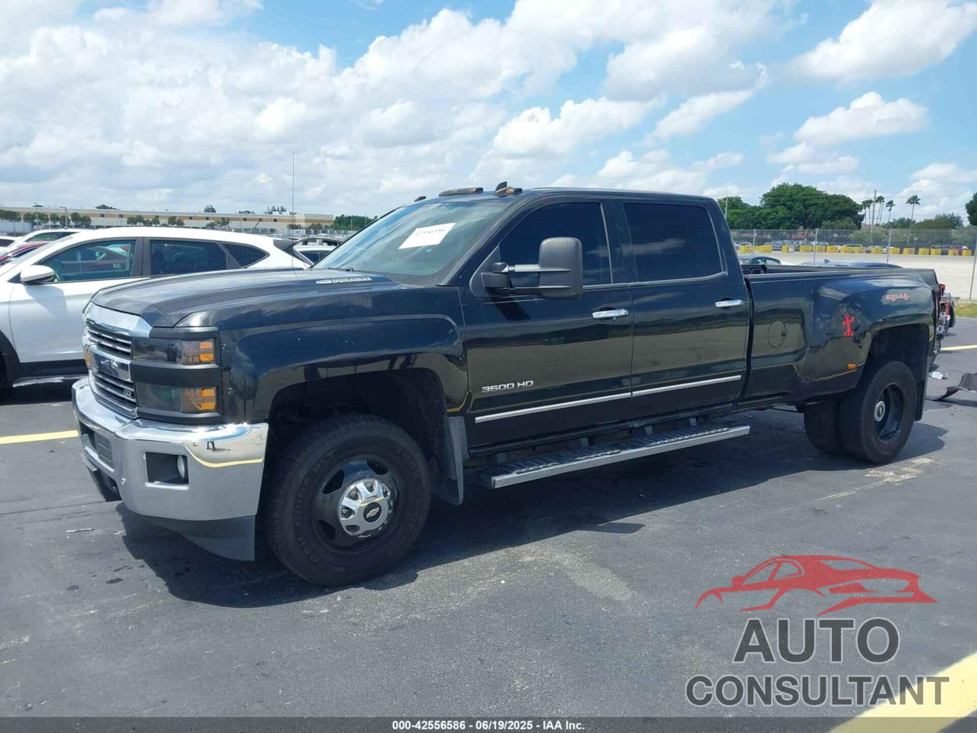 CHEVROLET SILVERADO 3500HD 2015 - 1GC4K0C8XFF112663
