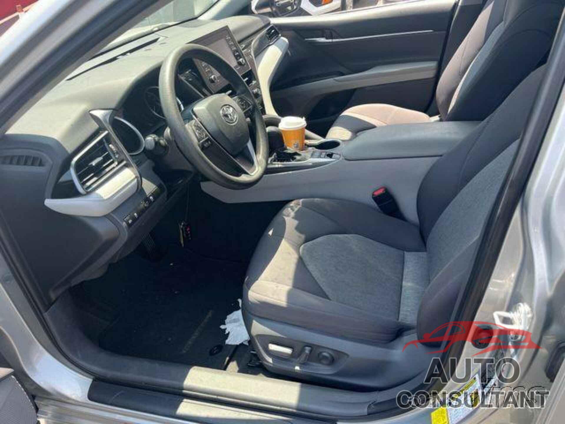 TOYOTA CAMRY 2021 - 4T1C31AK6MU021066
