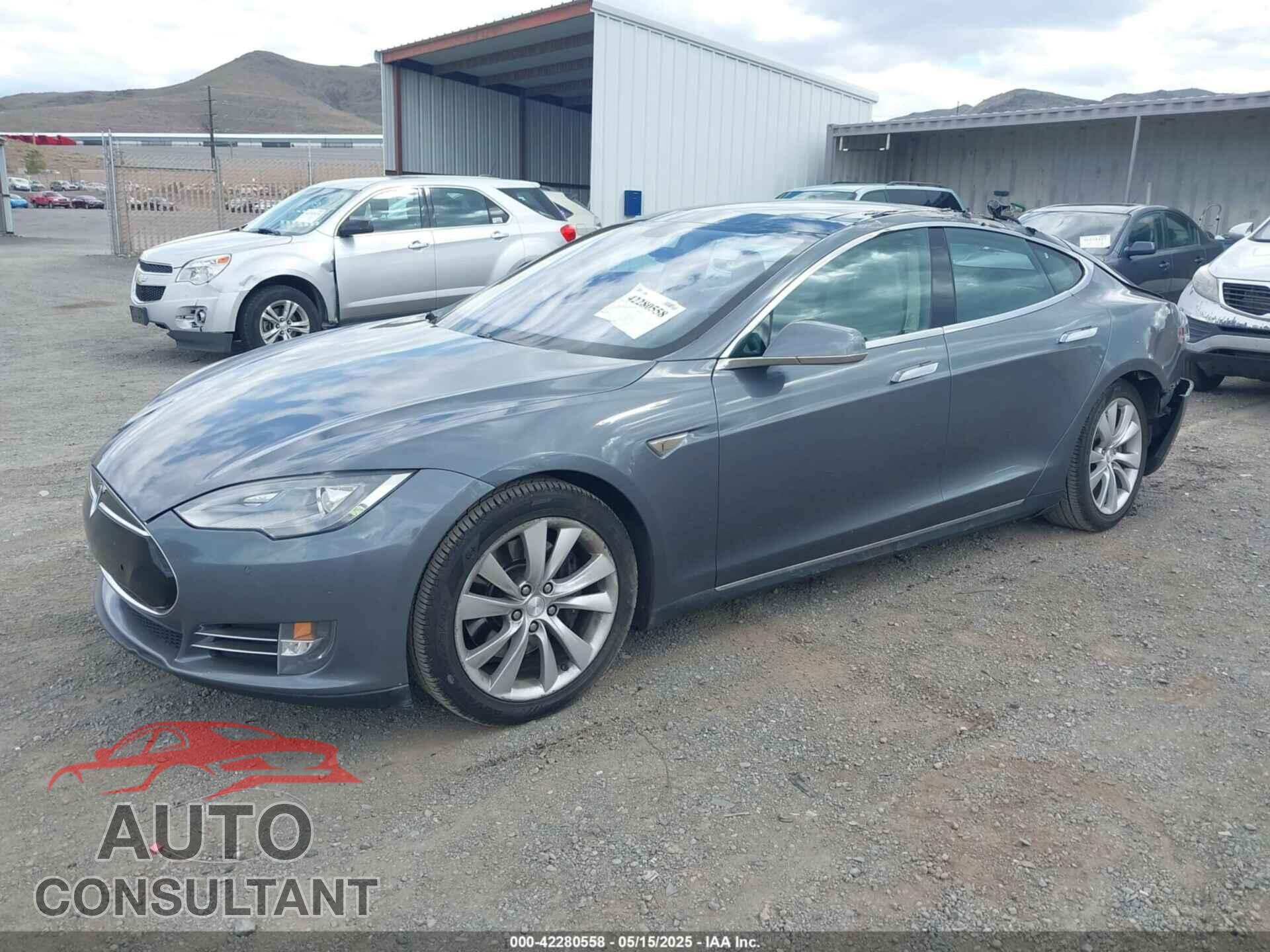 TESLA MODEL S 2013 - 5YJSA1CN5DFP21635