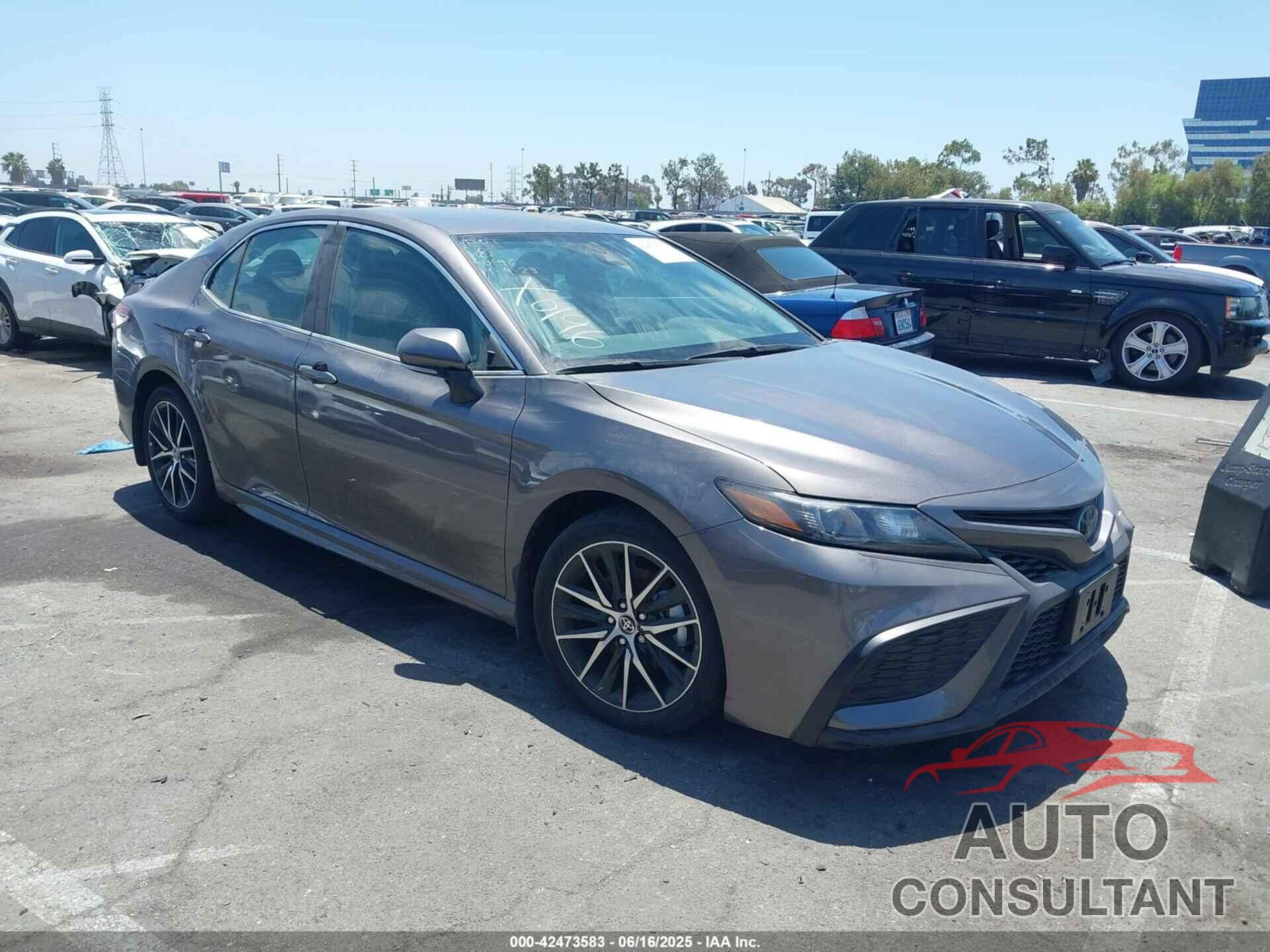 TOYOTA CAMRY 2023 - 4T1G11AK6PU780196