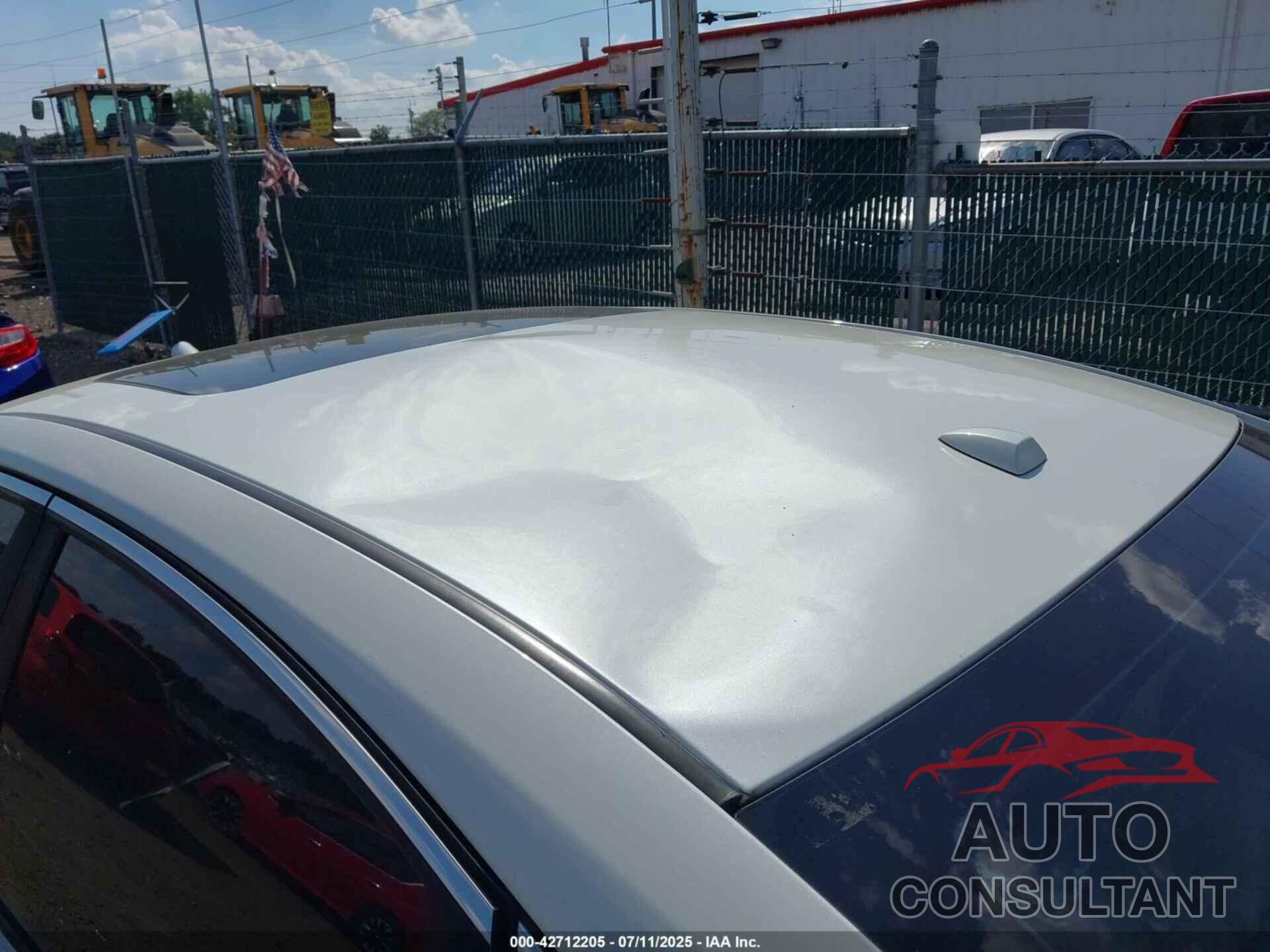 NISSAN ALTIMA 2017 - 1N4AL3AP7HC151619