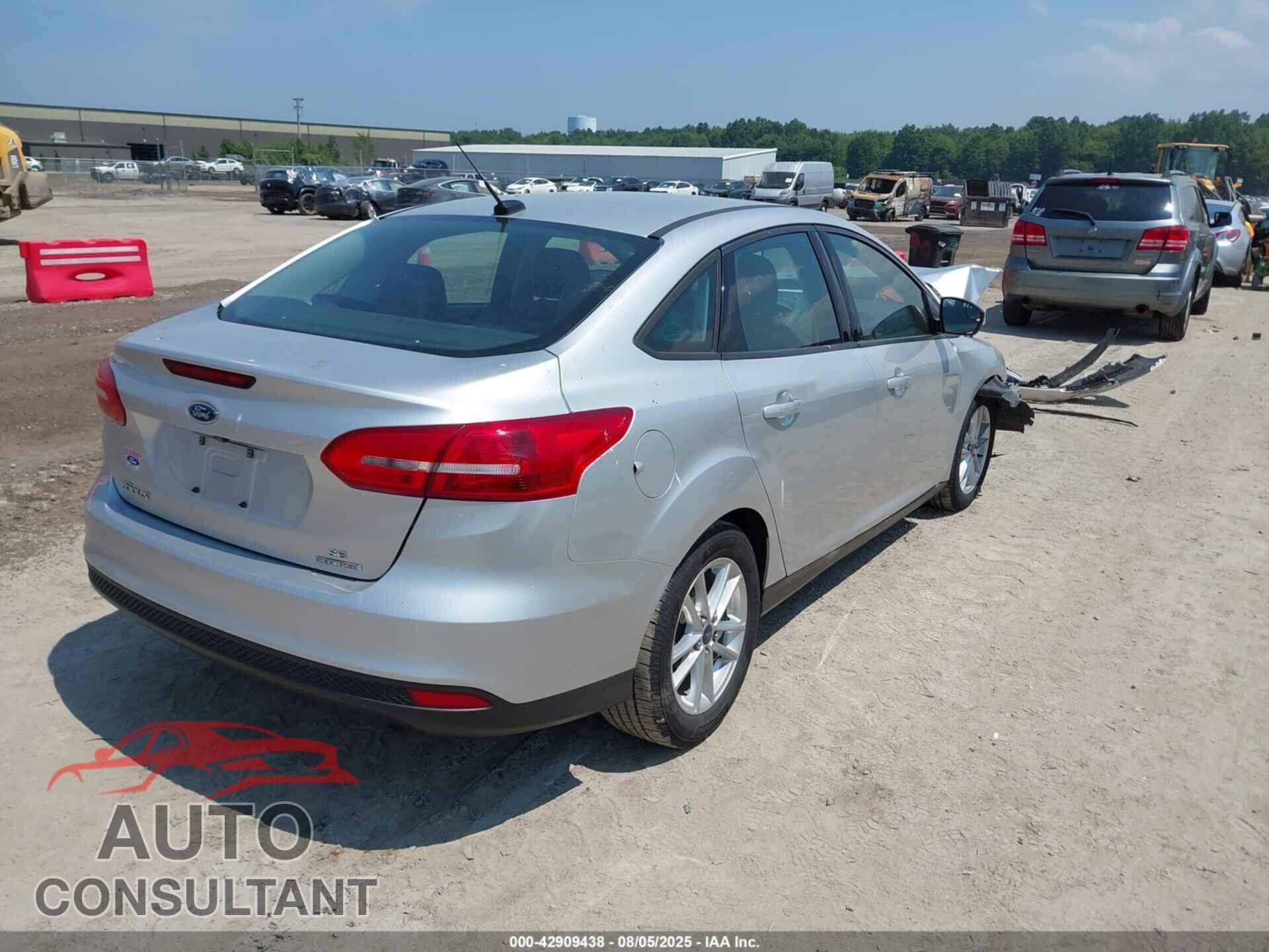 FORD FOCUS 2016 - 1FADP3F22GL202103