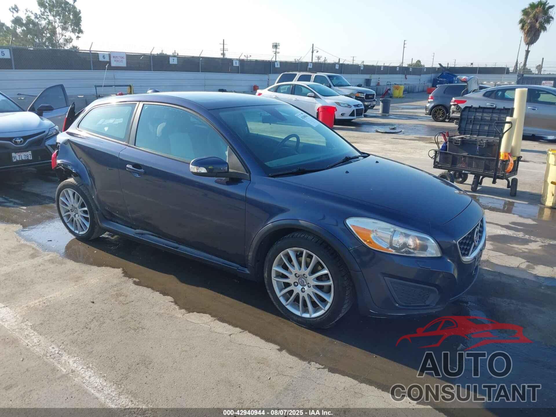 VOLVO C30 2012 - YV1672MK4C2286418