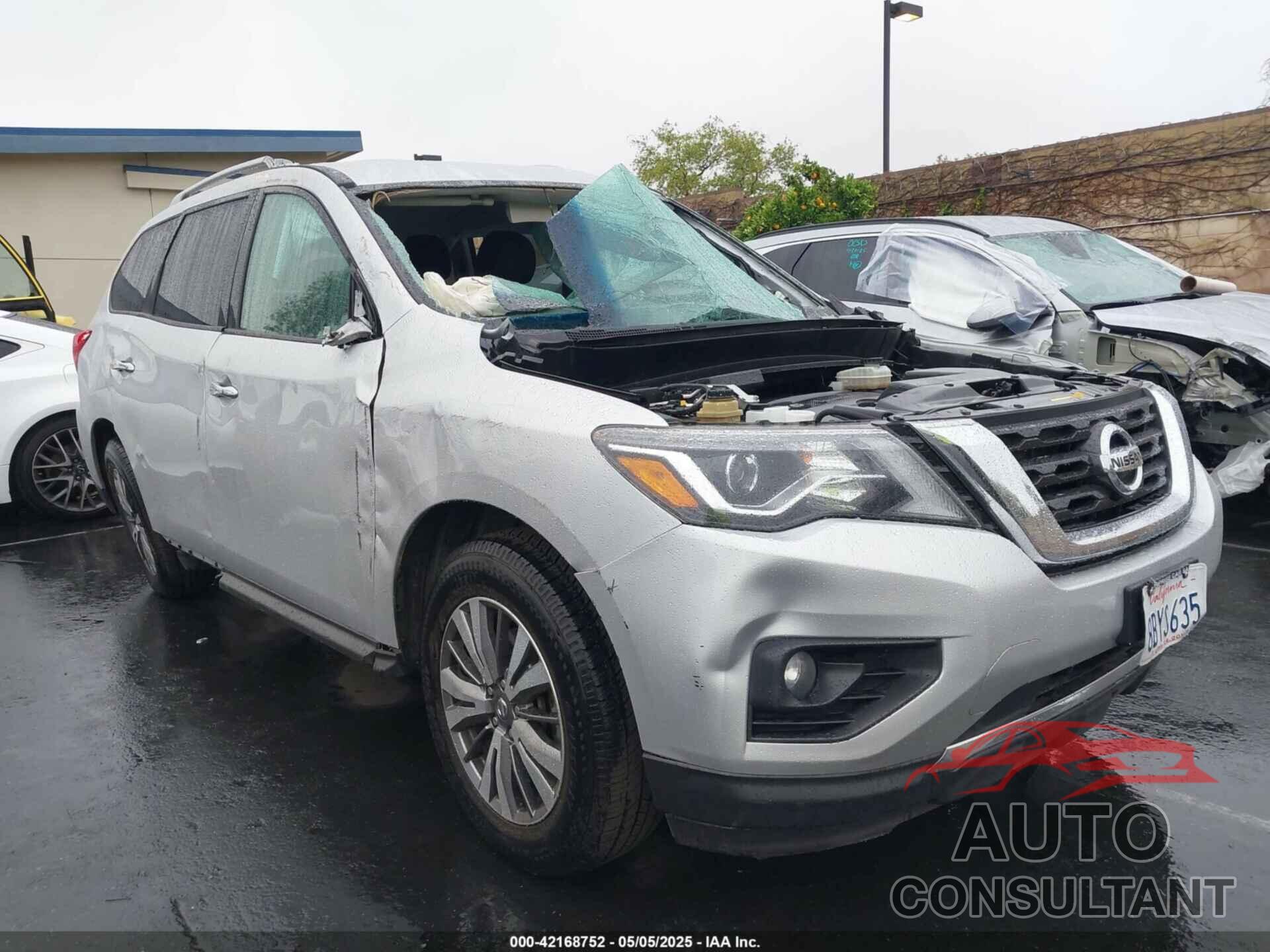 NISSAN PATHFINDER 2018 - 5N1DR2MN9JC635058