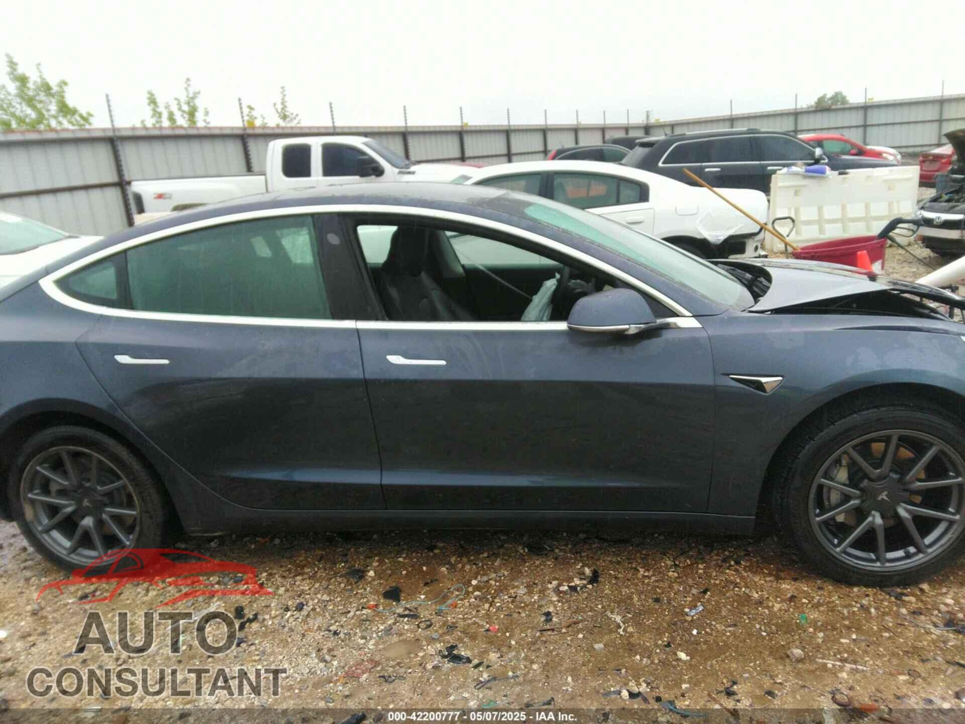 TESLA MODEL 3 2020 - 5YJ3E1EA2LF611448