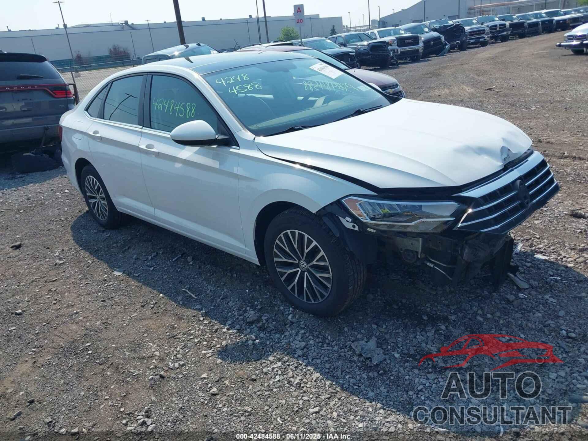 VOLKSWAGEN JETTA 2019 - 3VWC57BU2KM182045