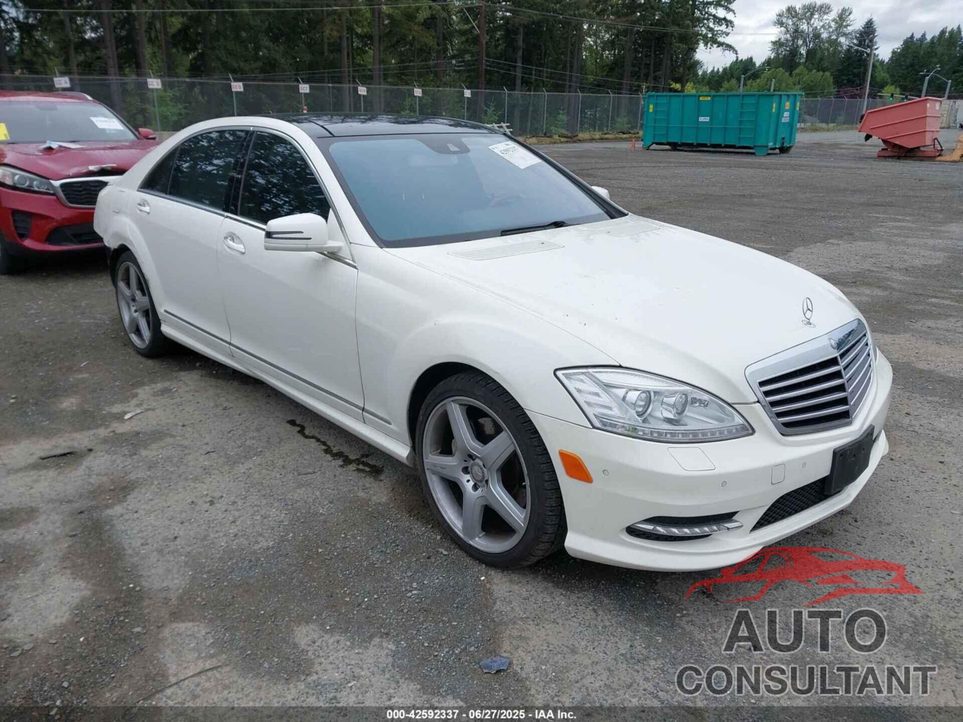 MERCEDES-BENZ S 550 2013 - WDDNG9EB8DA527614