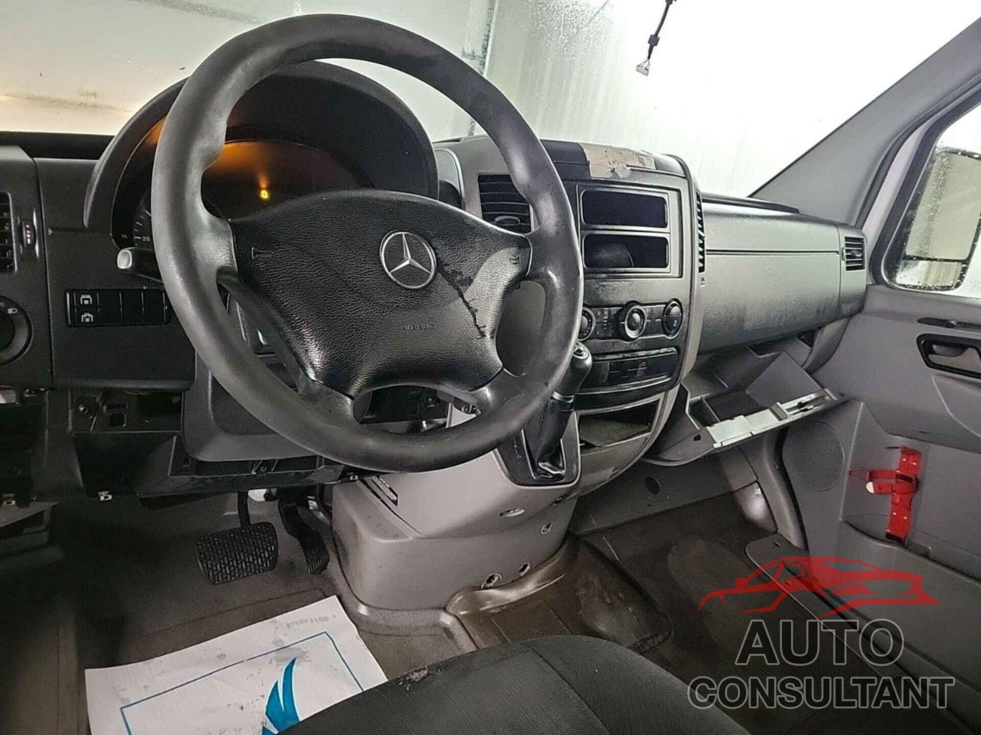 MERCEDES-BENZ SPRINTER 2500 2014 - WD3PE8DE4E5897896
