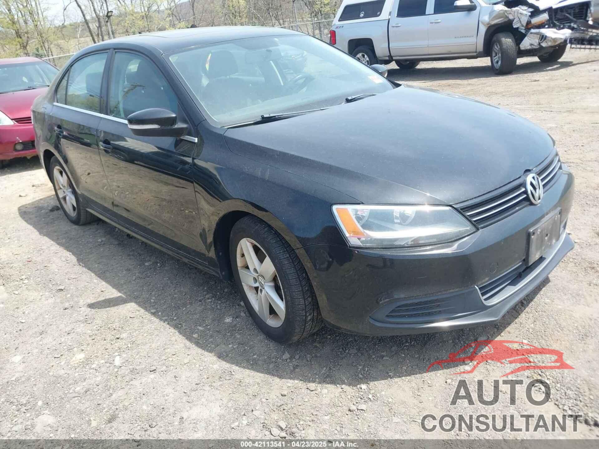 VOLKSWAGEN JETTA 2013 - 3VW3L7AJ4DM275326