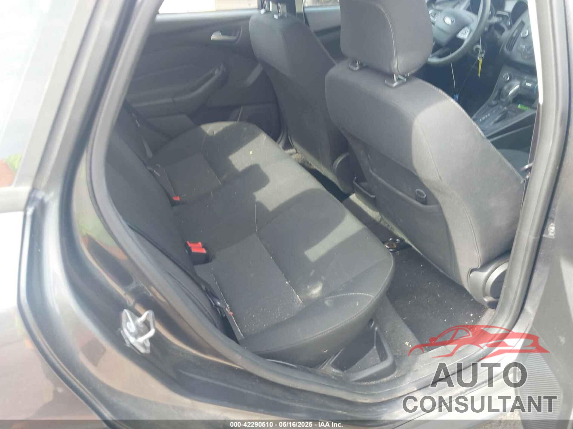 FORD FOCUS 2018 - 1FADP3F29JL288761