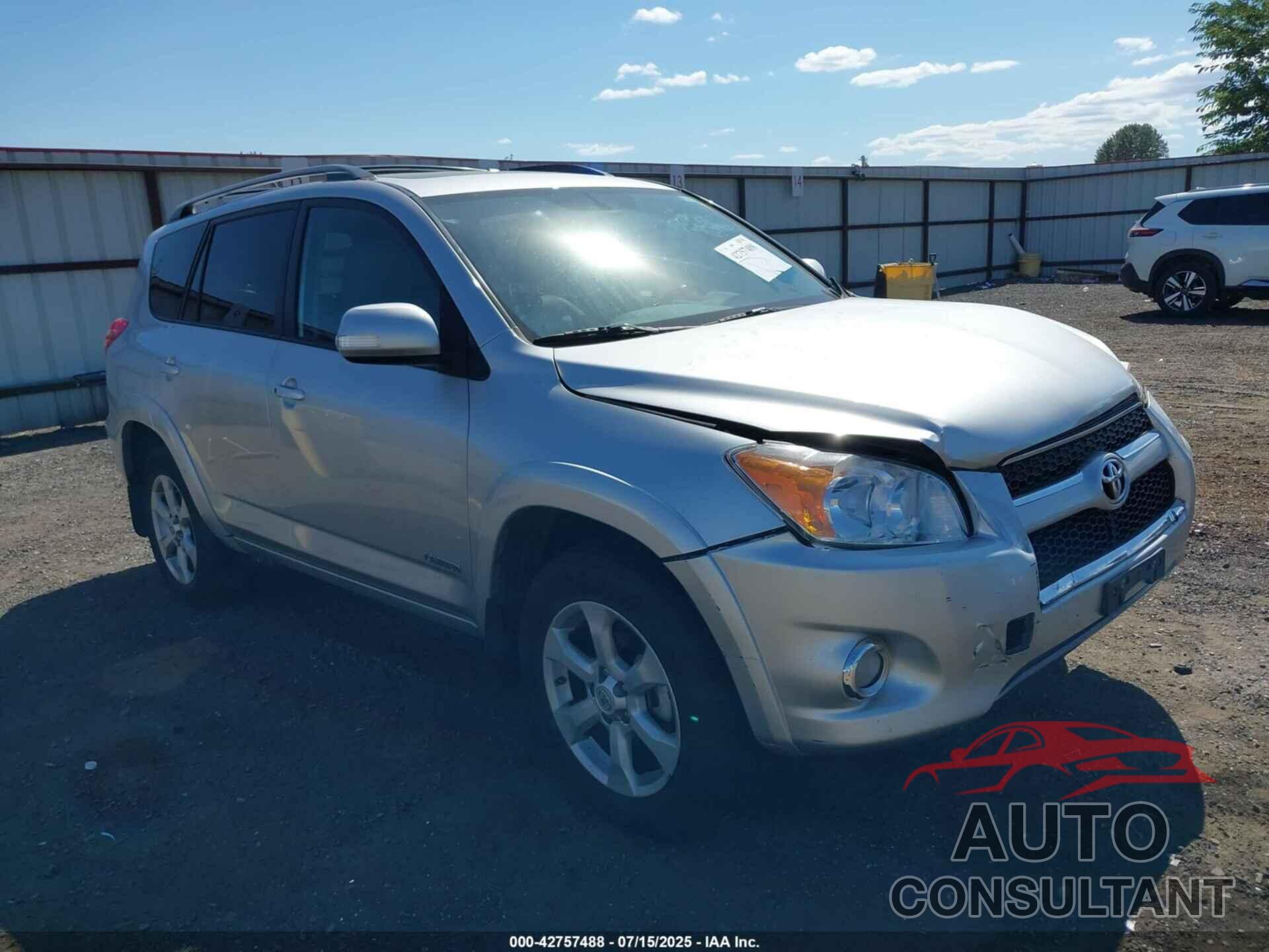 TOYOTA RAV4 2011 - 2T3DF4DV8BW164821