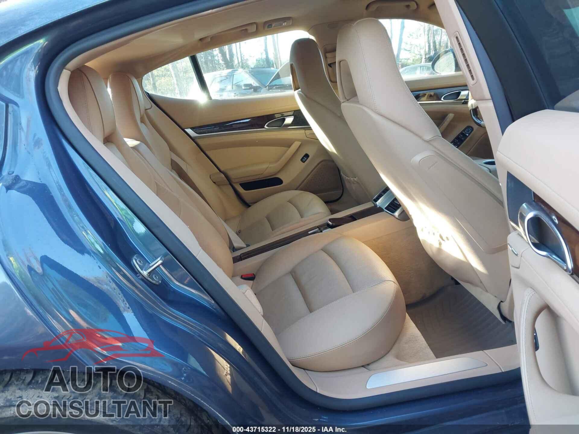 PORSCHE PANAMERA 2011 - WP0AA2A74BL010234