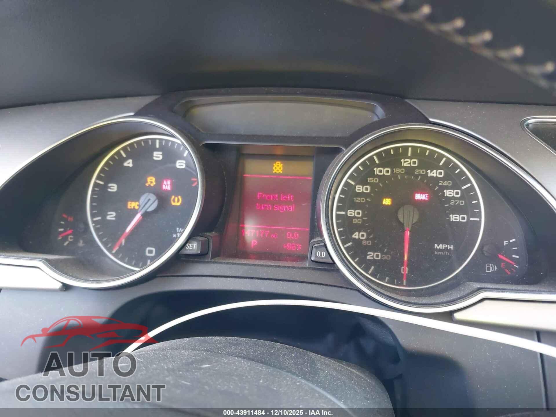 AUDI A5 2012 - WAULFAFR2CA043970