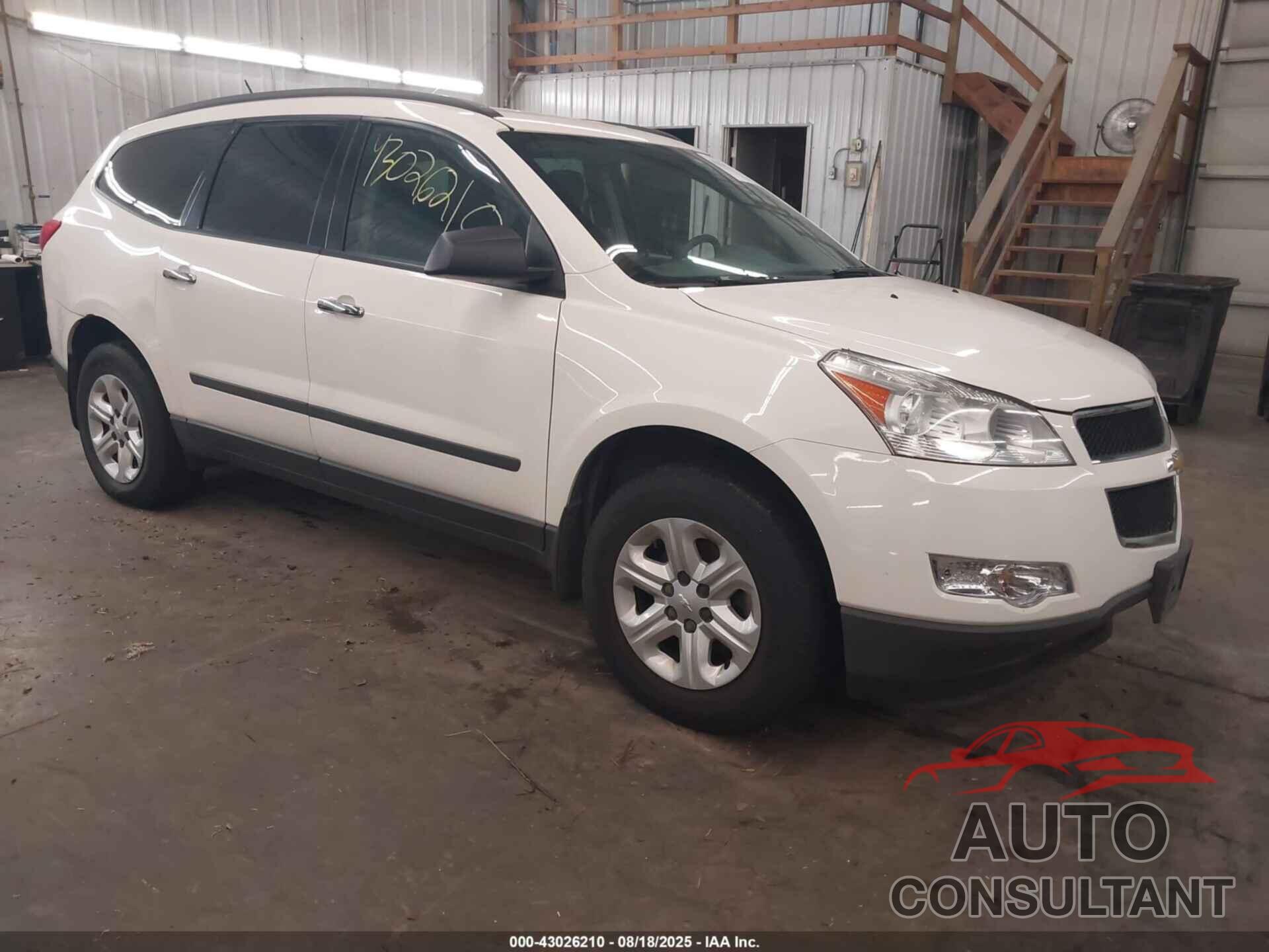 CHEVROLET TRAVERSE 2011 - 1GNKRFED2BJ196329