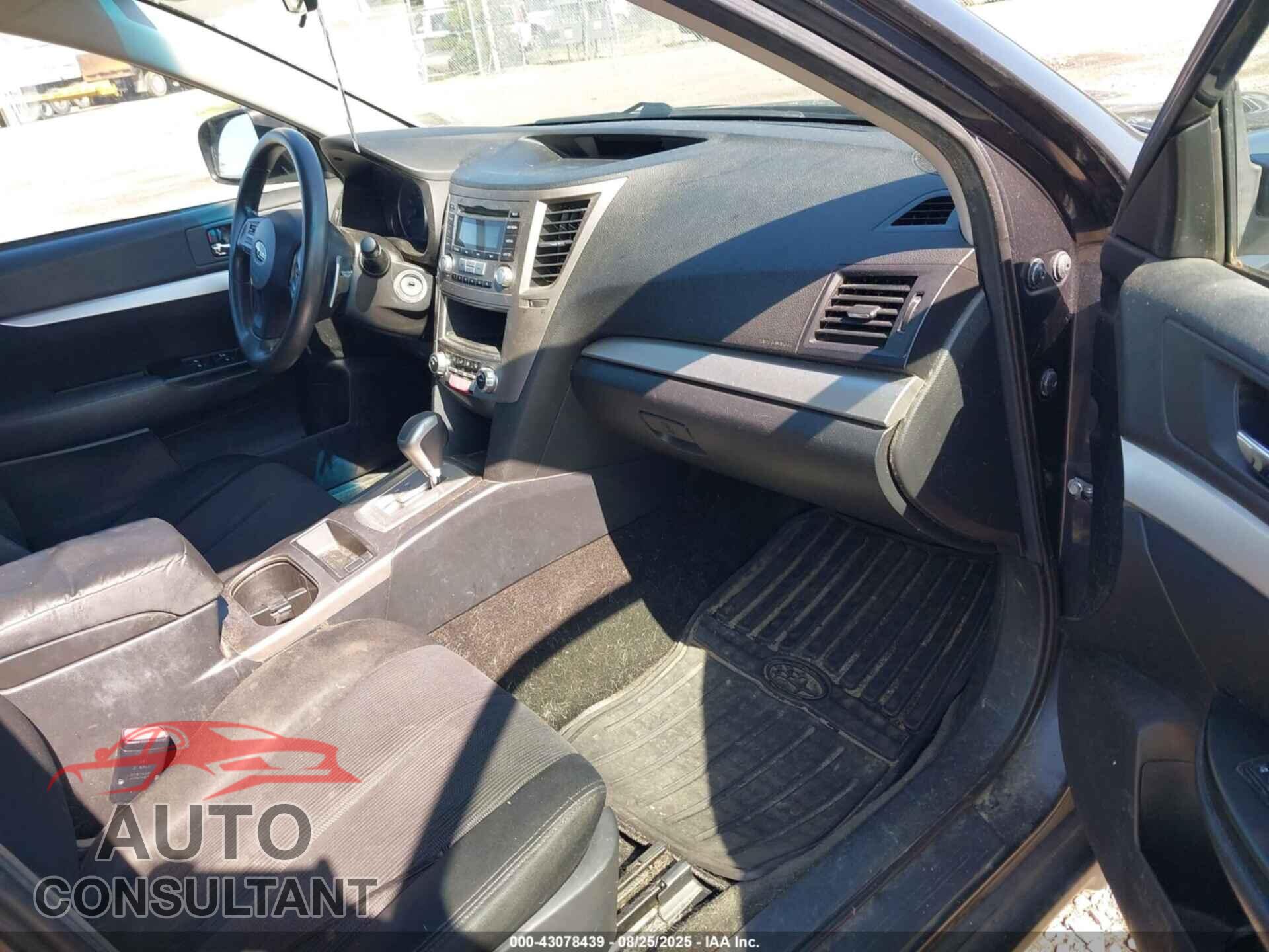 SUBARU OUTBACK 2013 - 4S4BRBAC8D3242599