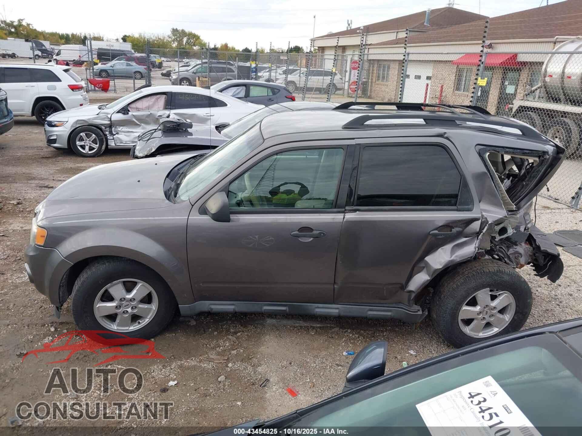 FORD ESCAPE 2010 - 1FMCU0C75AKB76361