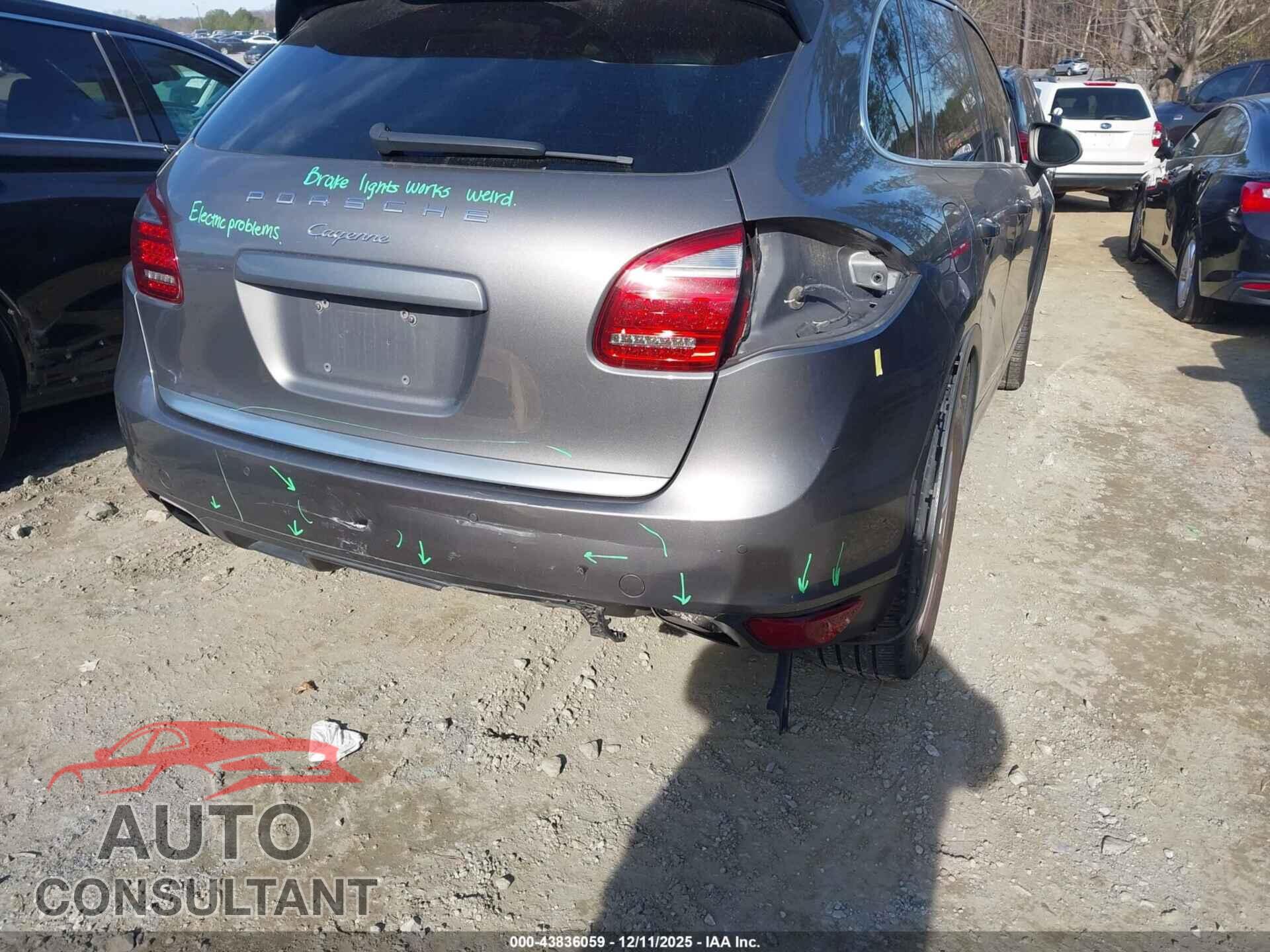 PORSCHE CAYENNE 2012 - WP1AA2A27CLA02407