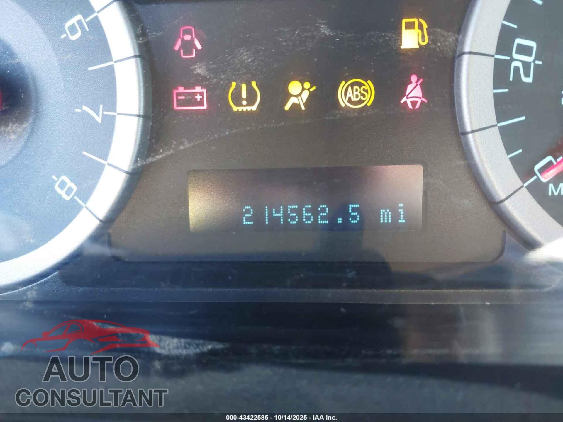 FORD ESCAPE 2010 - 1FMCU9EG2AKC22391