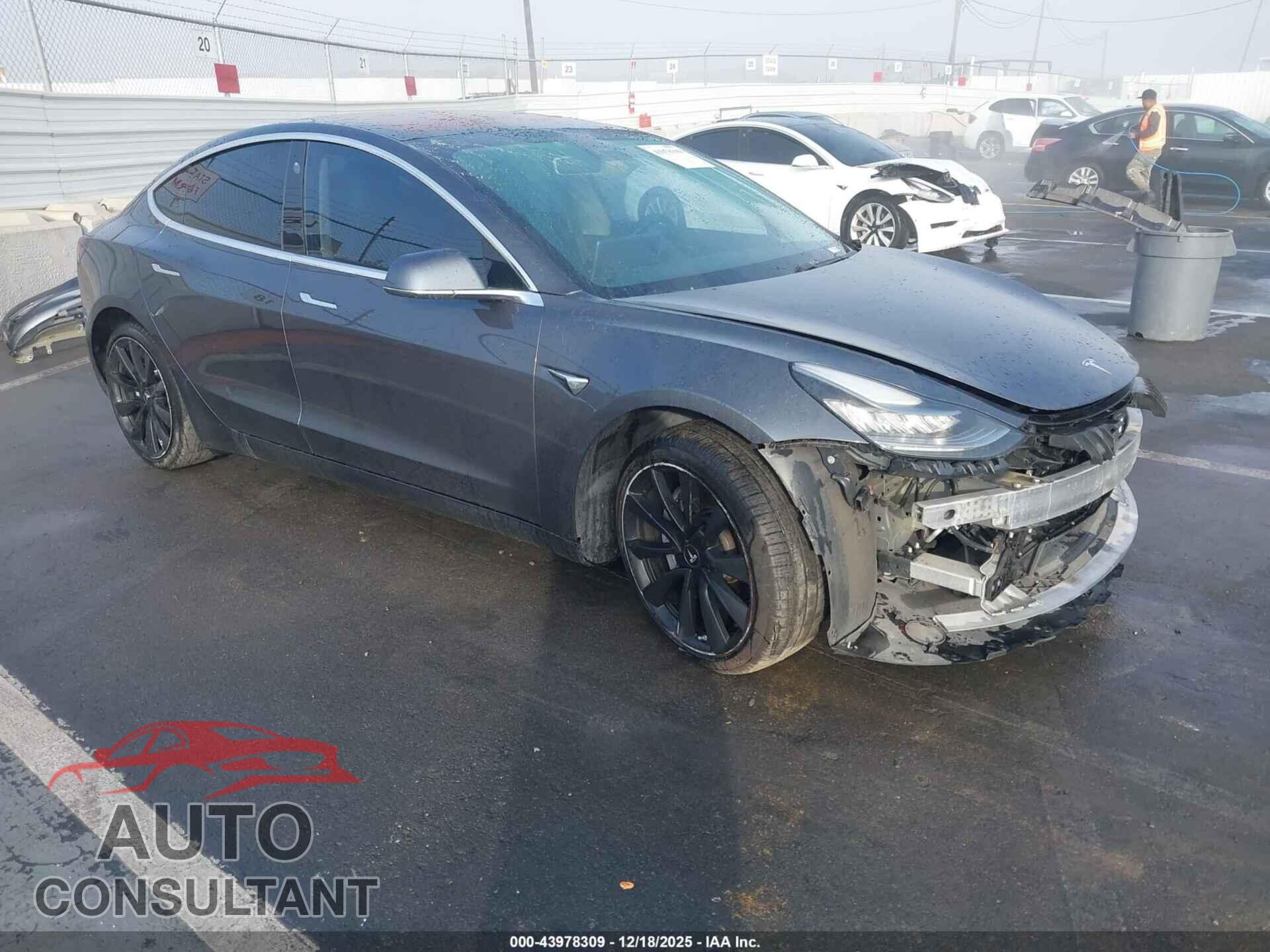 TESLA MODEL 3 2018 - 5YJ3E1EA3JF019909