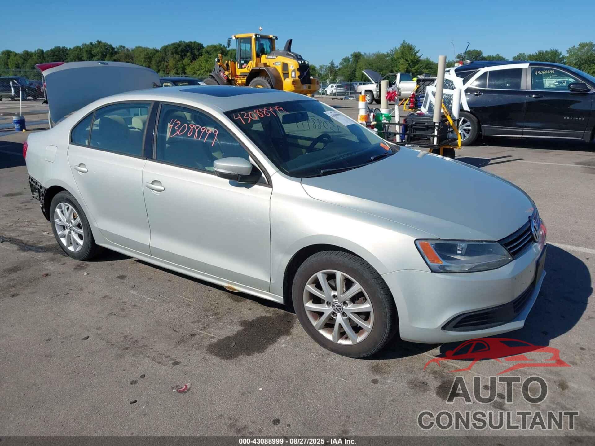 VOLKSWAGEN JETTA 2011 - 3VWDZ7AJ4BM317591
