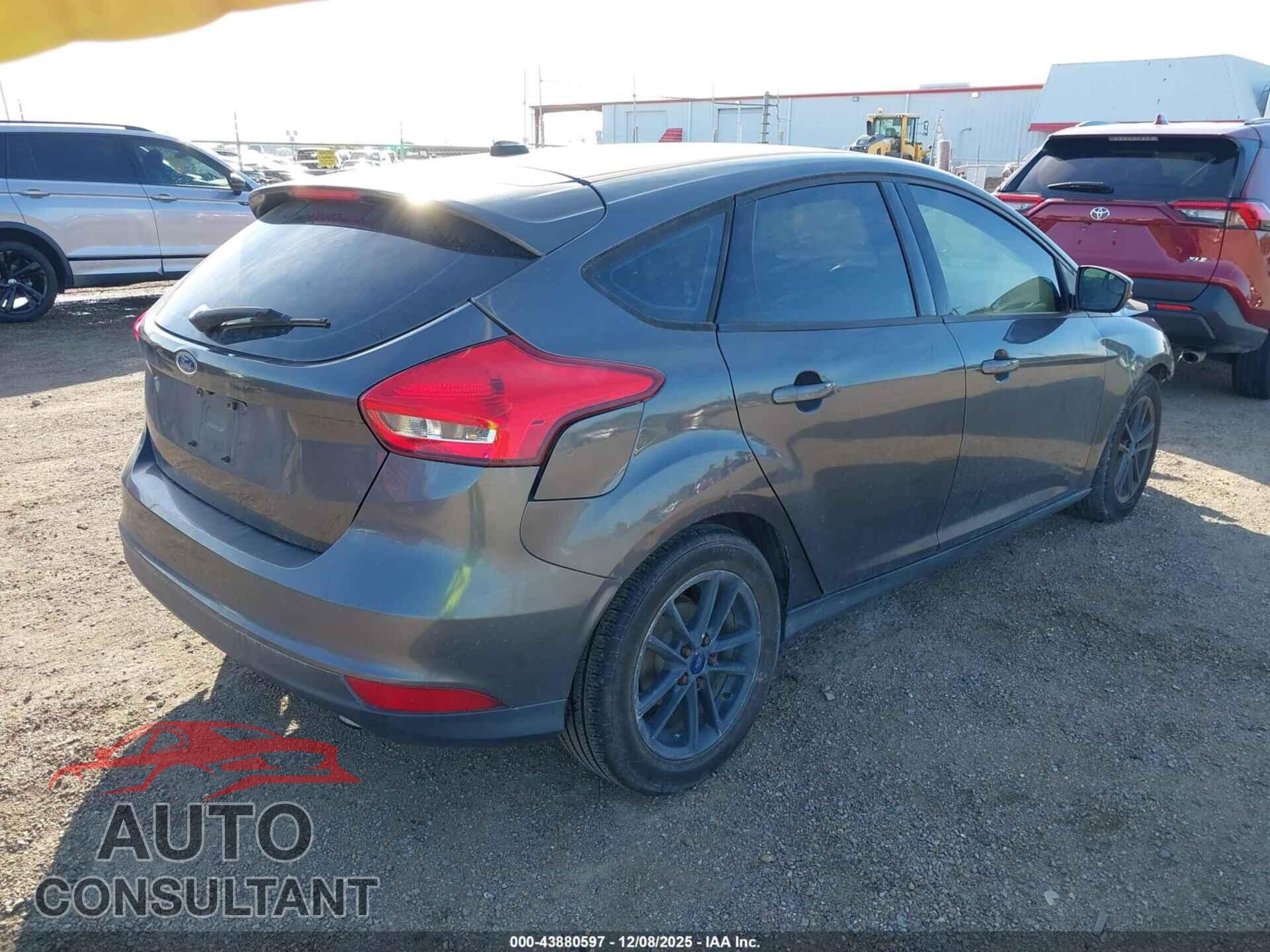 FORD FOCUS 2017 - 1FADP3K22HL291002