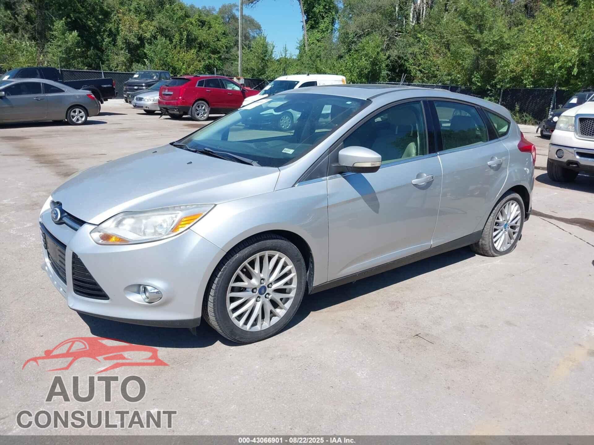 FORD FOCUS 2012 - 1FAHP3M28CL105776