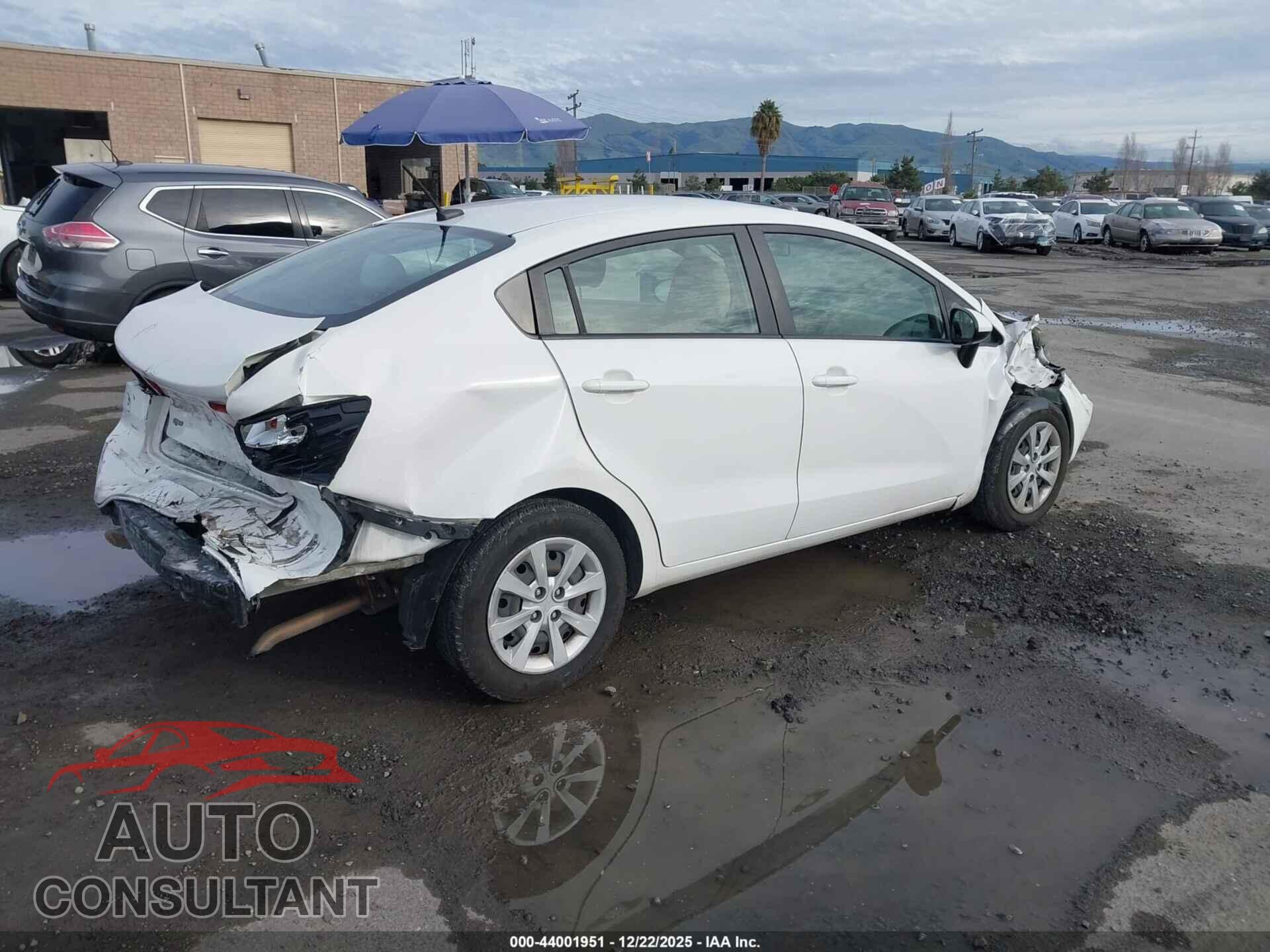 KIA RIO 2013 - KNADN4A3XD6283929