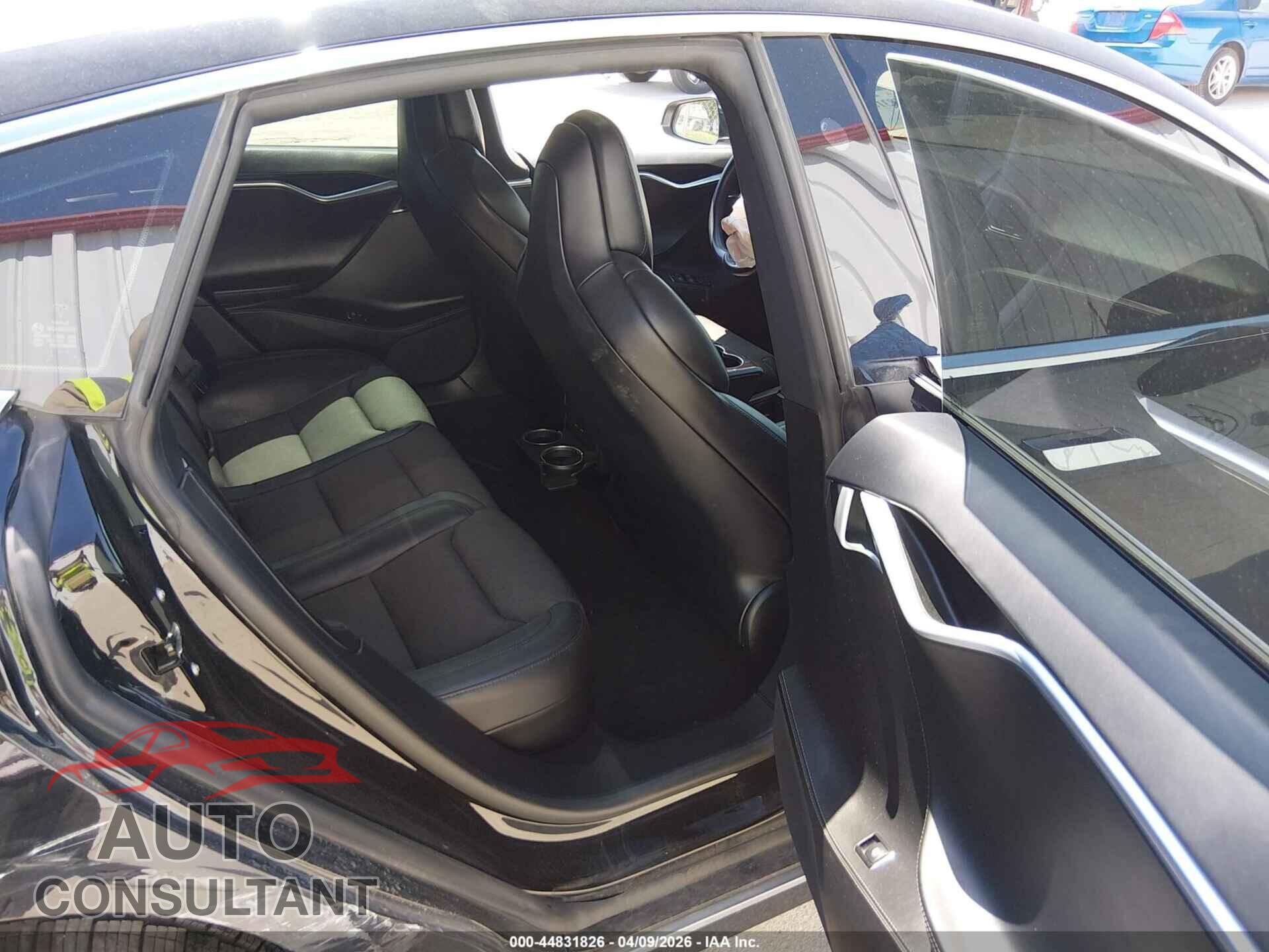 TESLA MODEL S 2017 - 5YJSA1E22HF230495