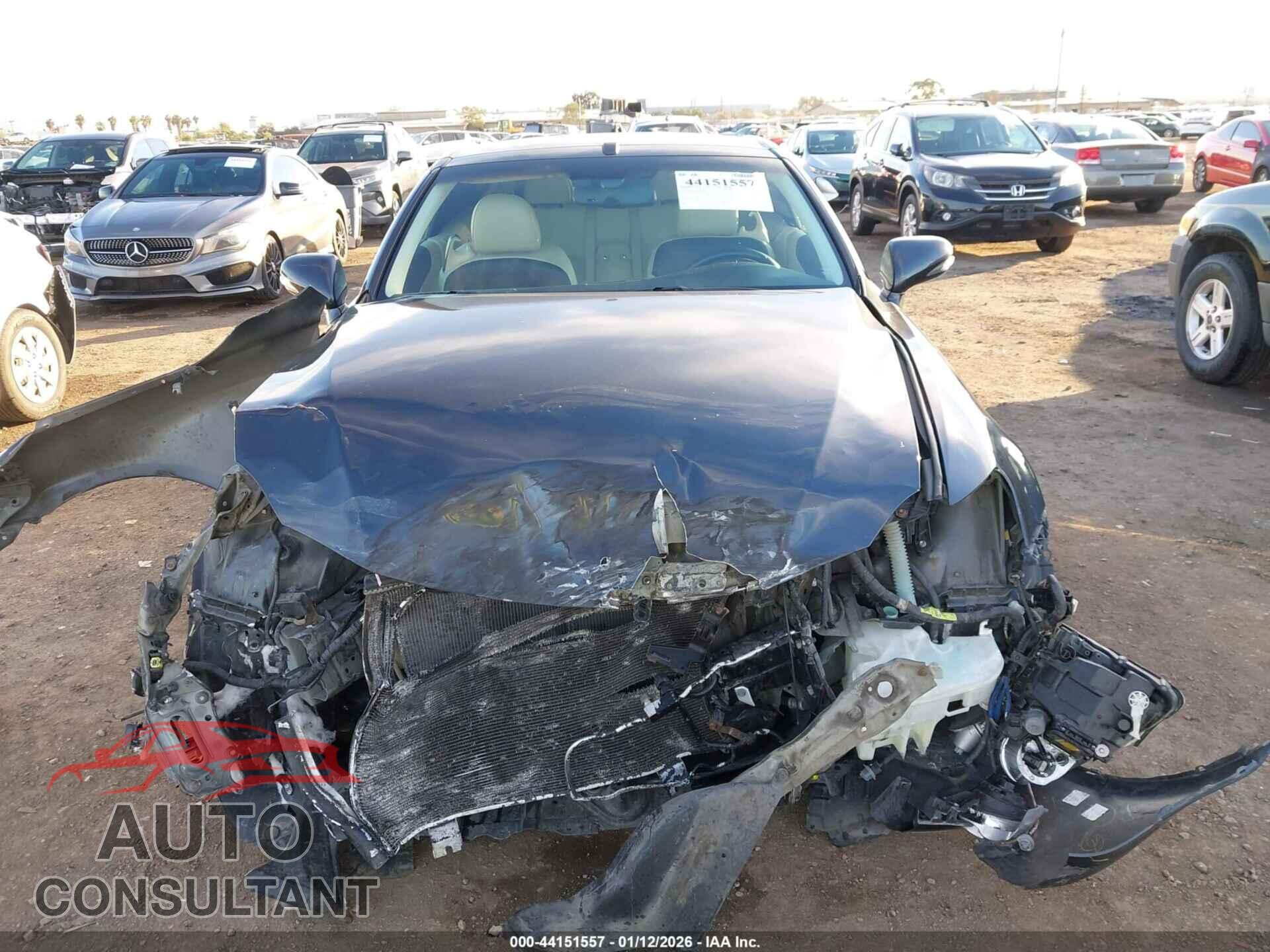 LEXUS IS 250C 2010 - JTHFF2C29A2501880