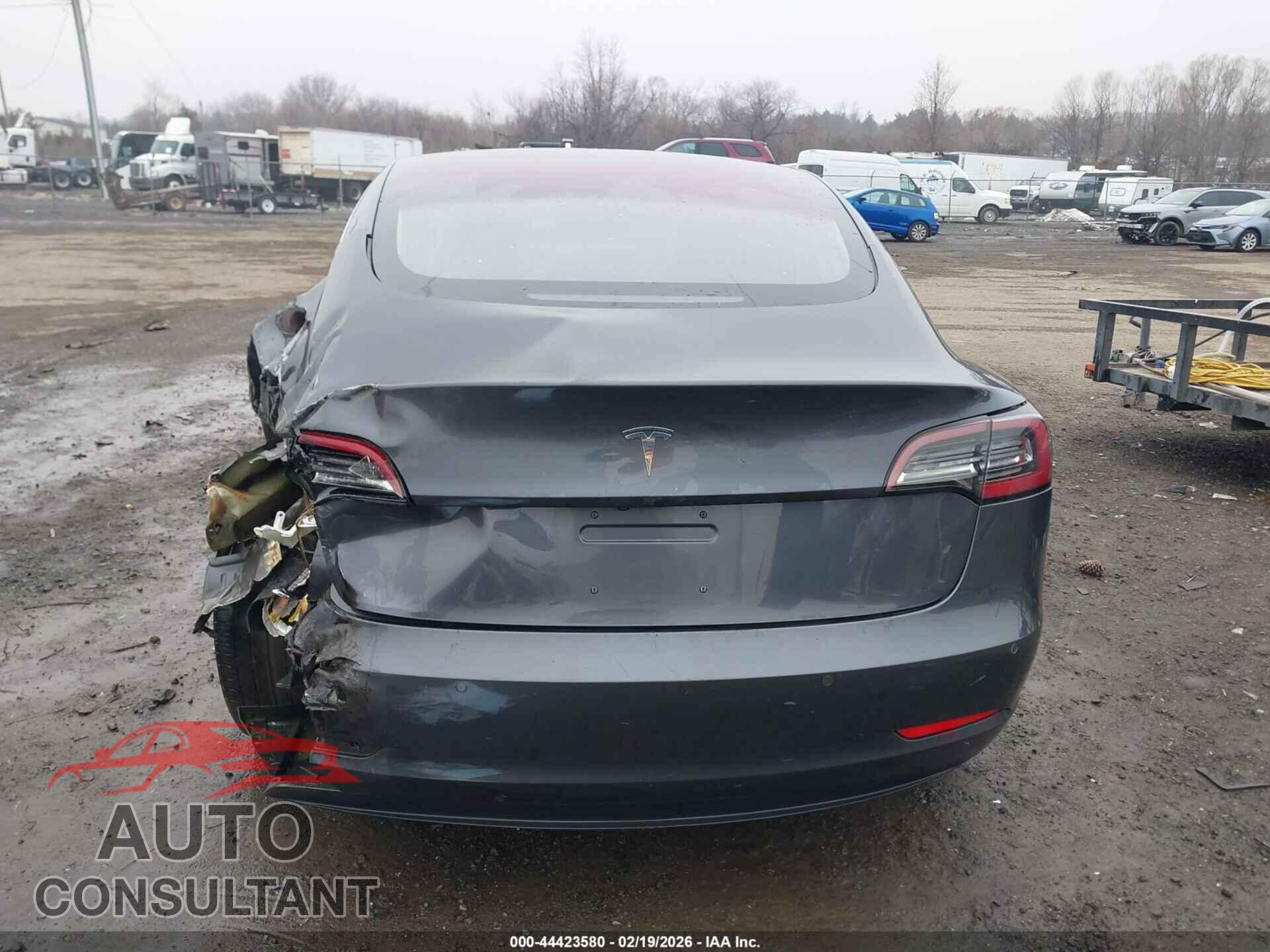 TESLA MODEL 3 2018 - 5YJ3E1EA4JF123647