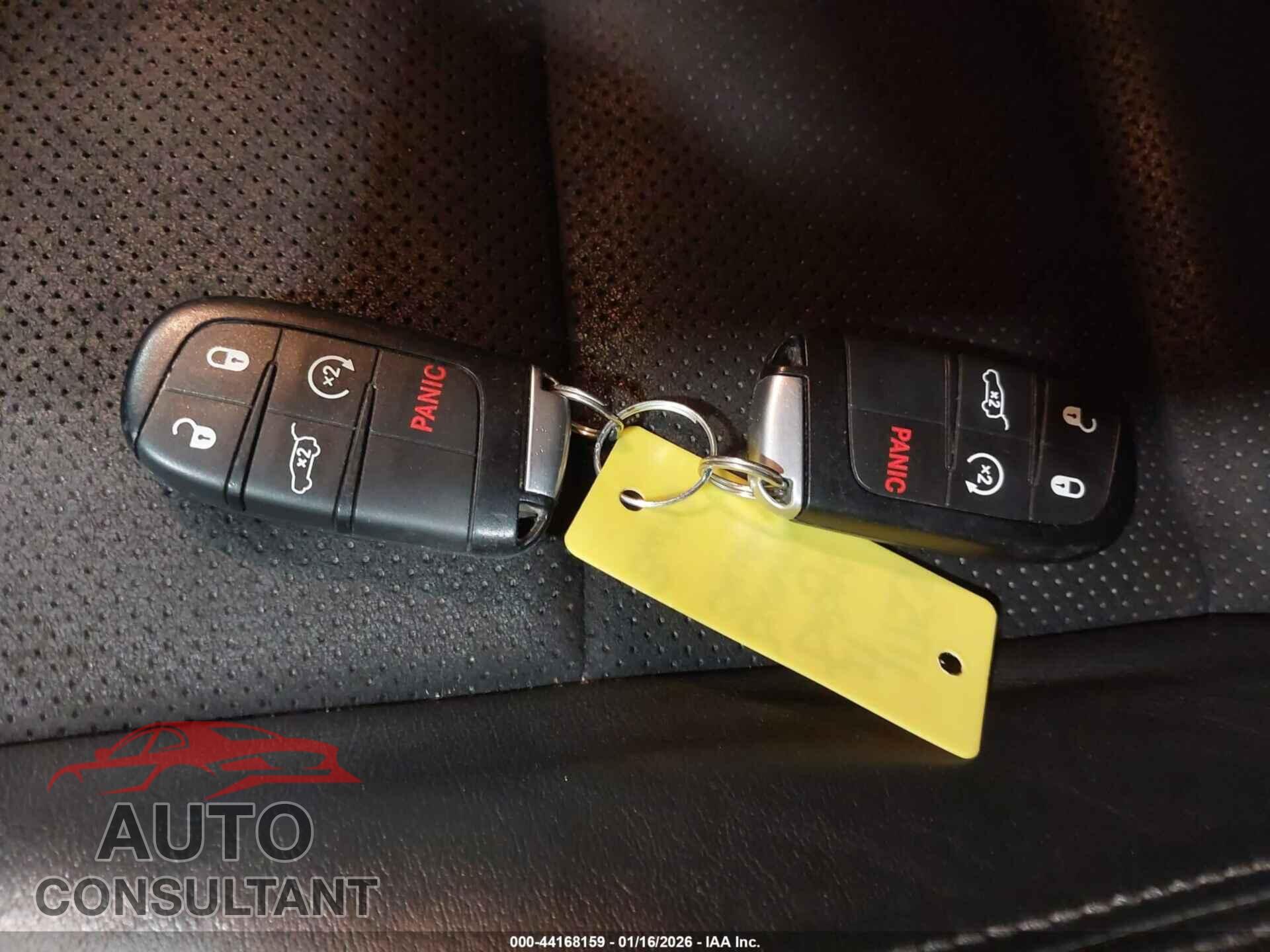 DODGE DURANGO 2021 - 1C4RDJDG4MC575537