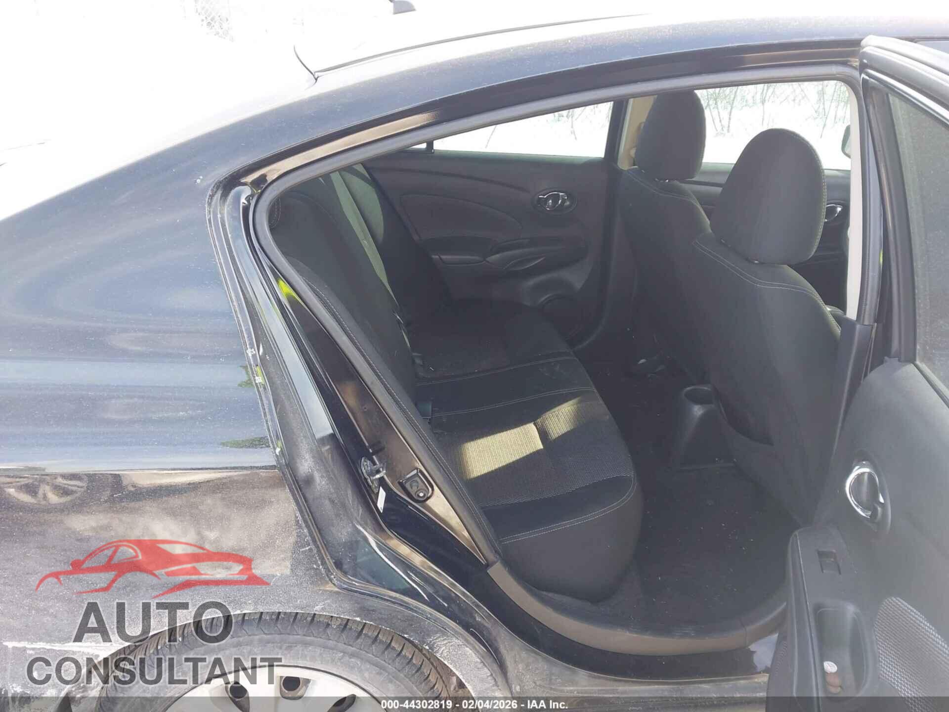 NISSAN VERSA 2019 - 3N1CN7AP3KL844710