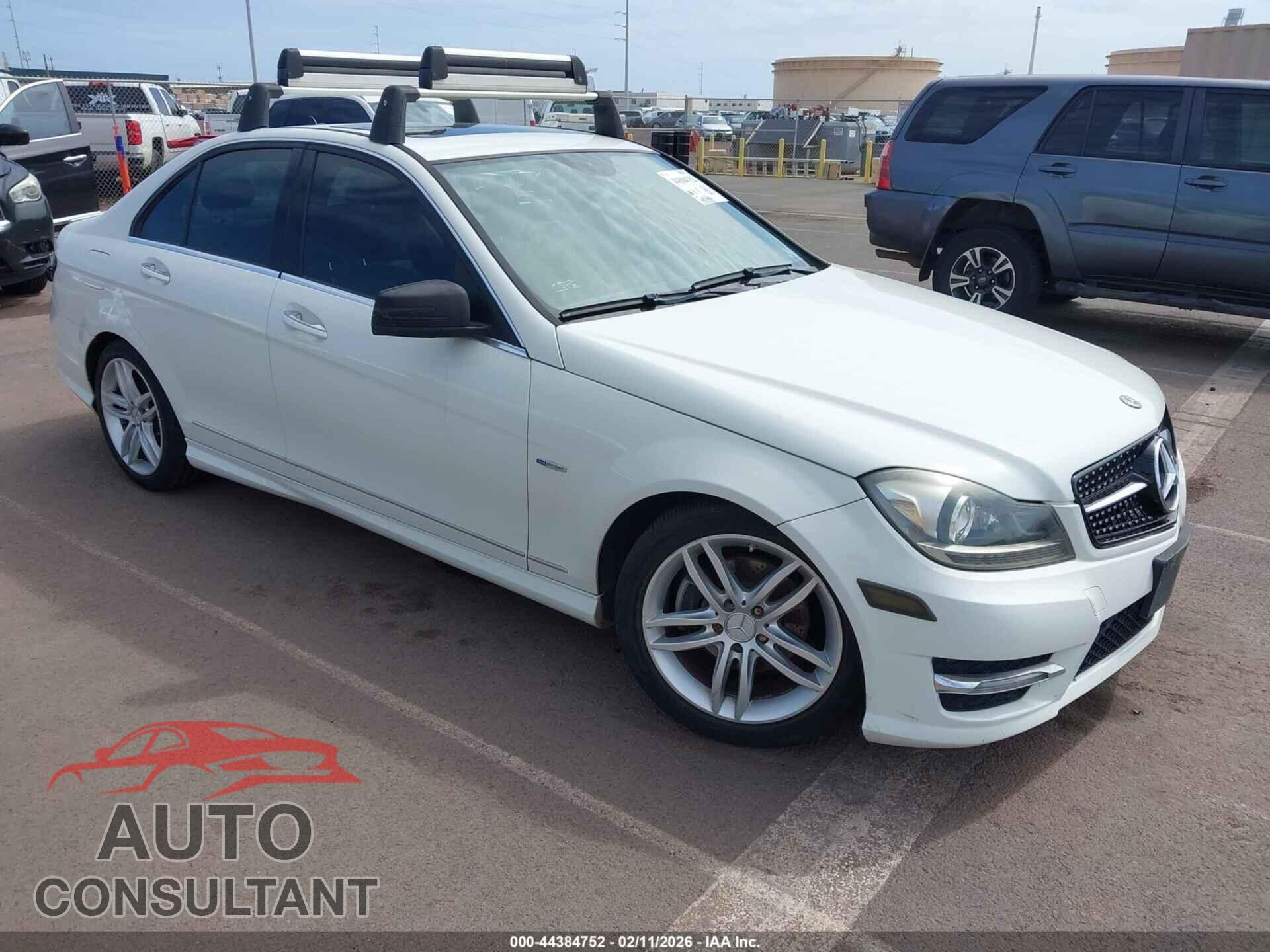 MERCEDES-BENZ C 250 2012 - WDDGF4HBXCR195816