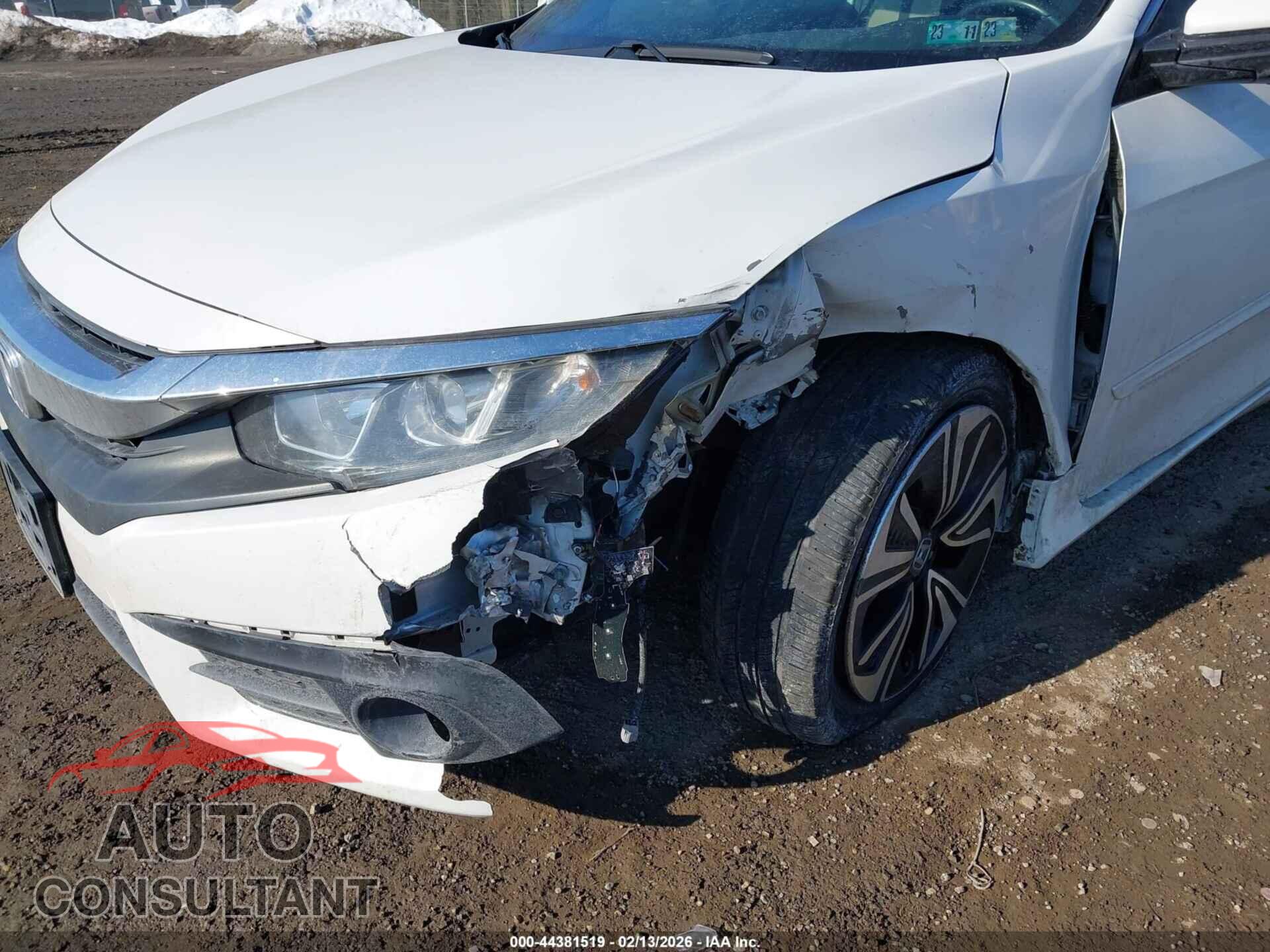 HONDA CIVIC 2018 - 2HGFC3A31JH352191