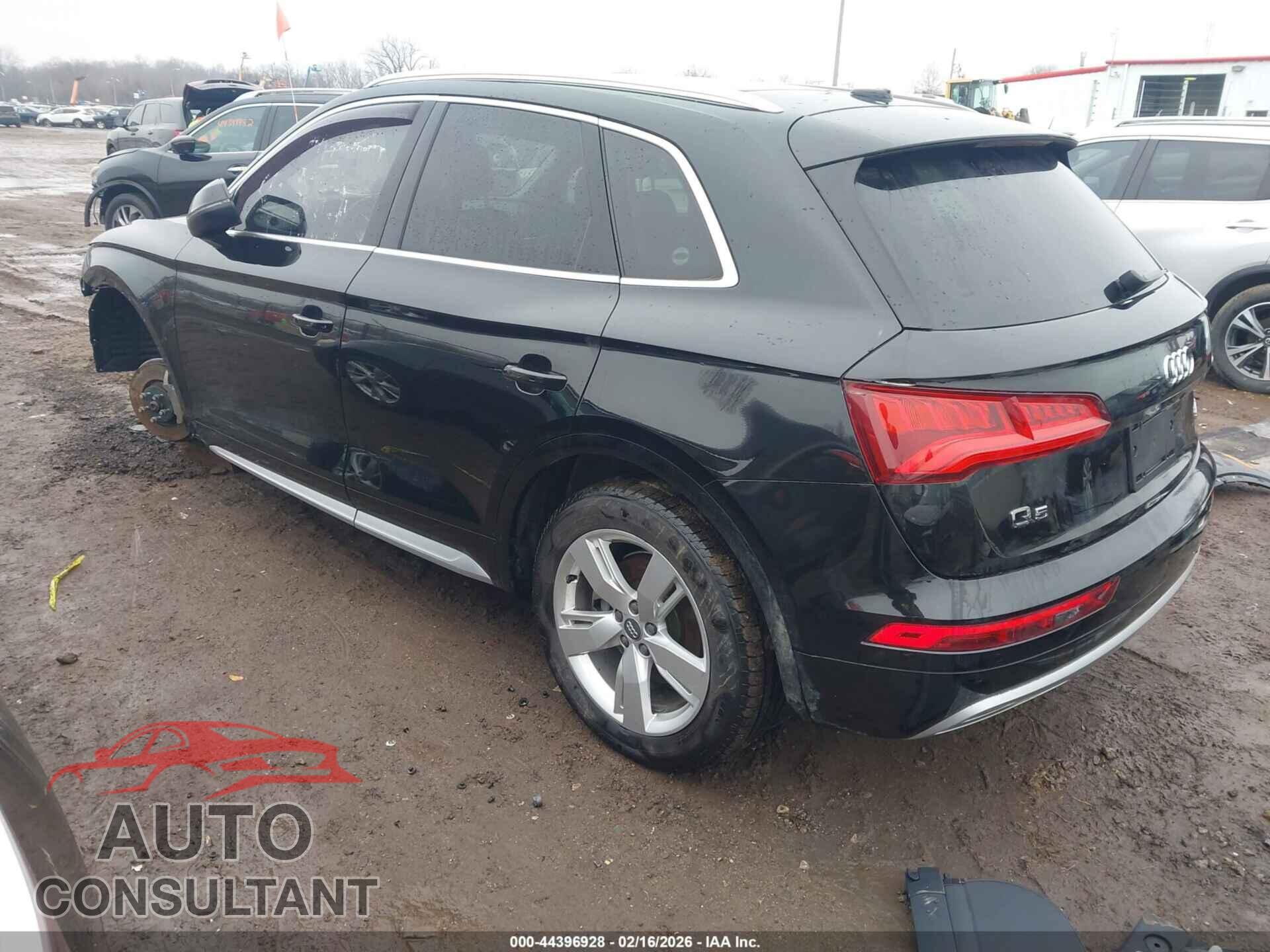 AUDI Q5 2018 - WA1BNAFY1J2203847