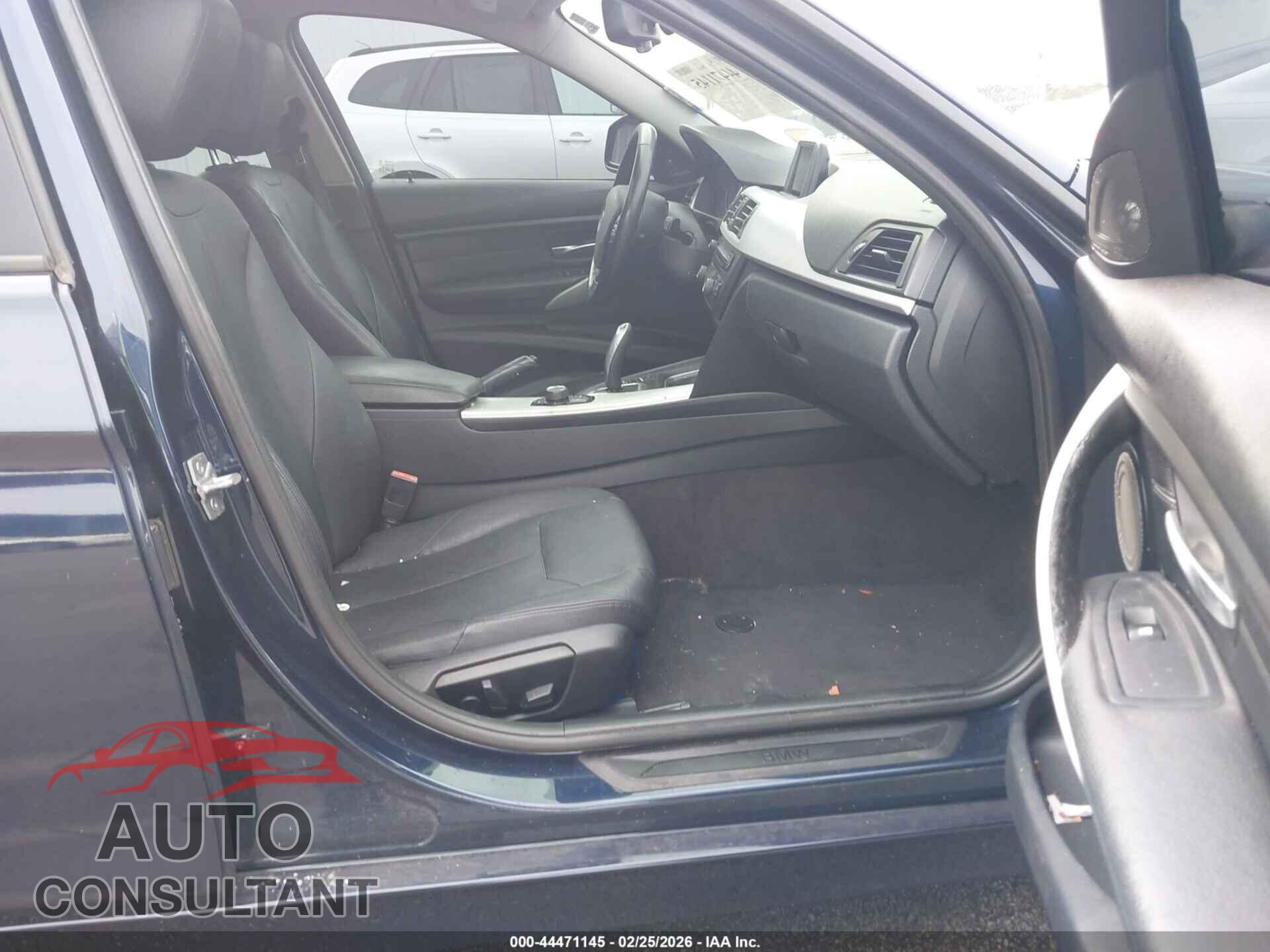 BMW 328I 2013 - WBA3B3C53DF540913