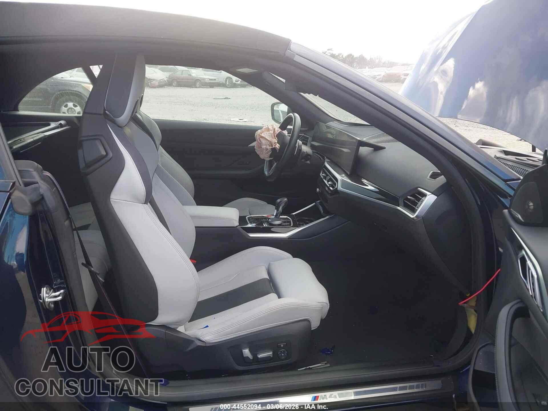 BMW M4 2024 - WBS33BA00RCN93944