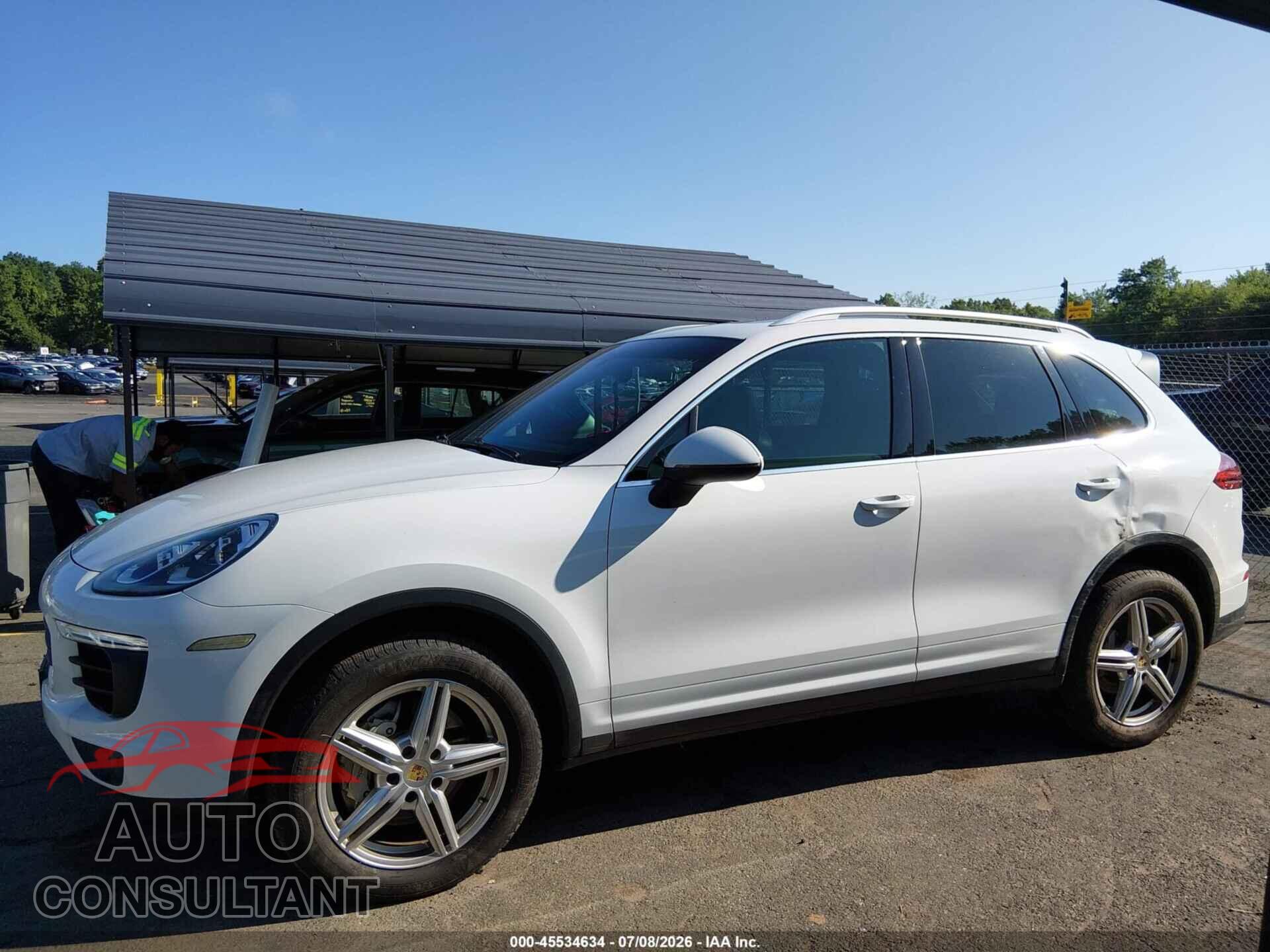 PORSCHE CAYENNE 2016 - WP1AB2A29GLA92131