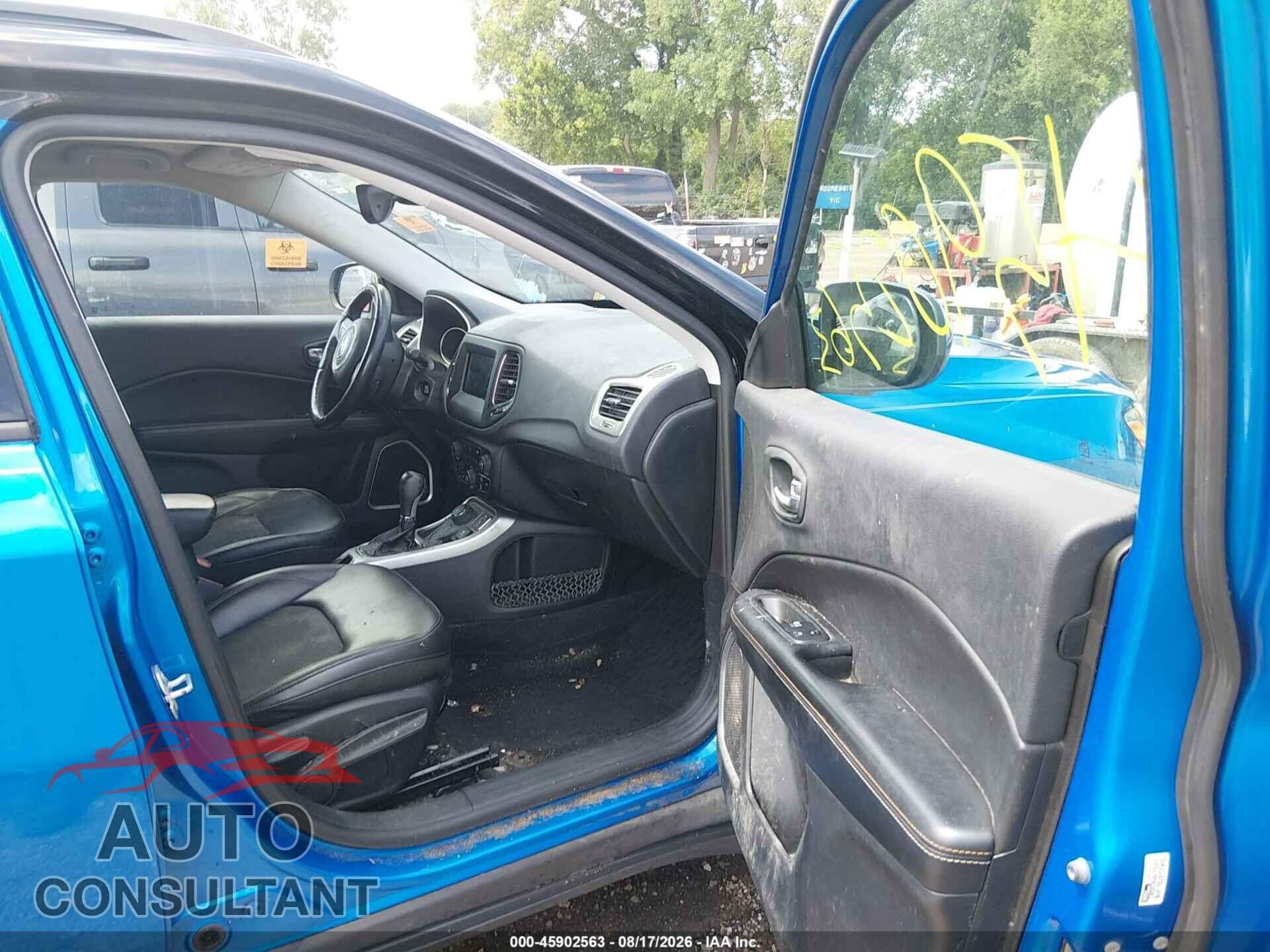 JEEP COMPASS 2018 - 3C4NJDBB5JT252999