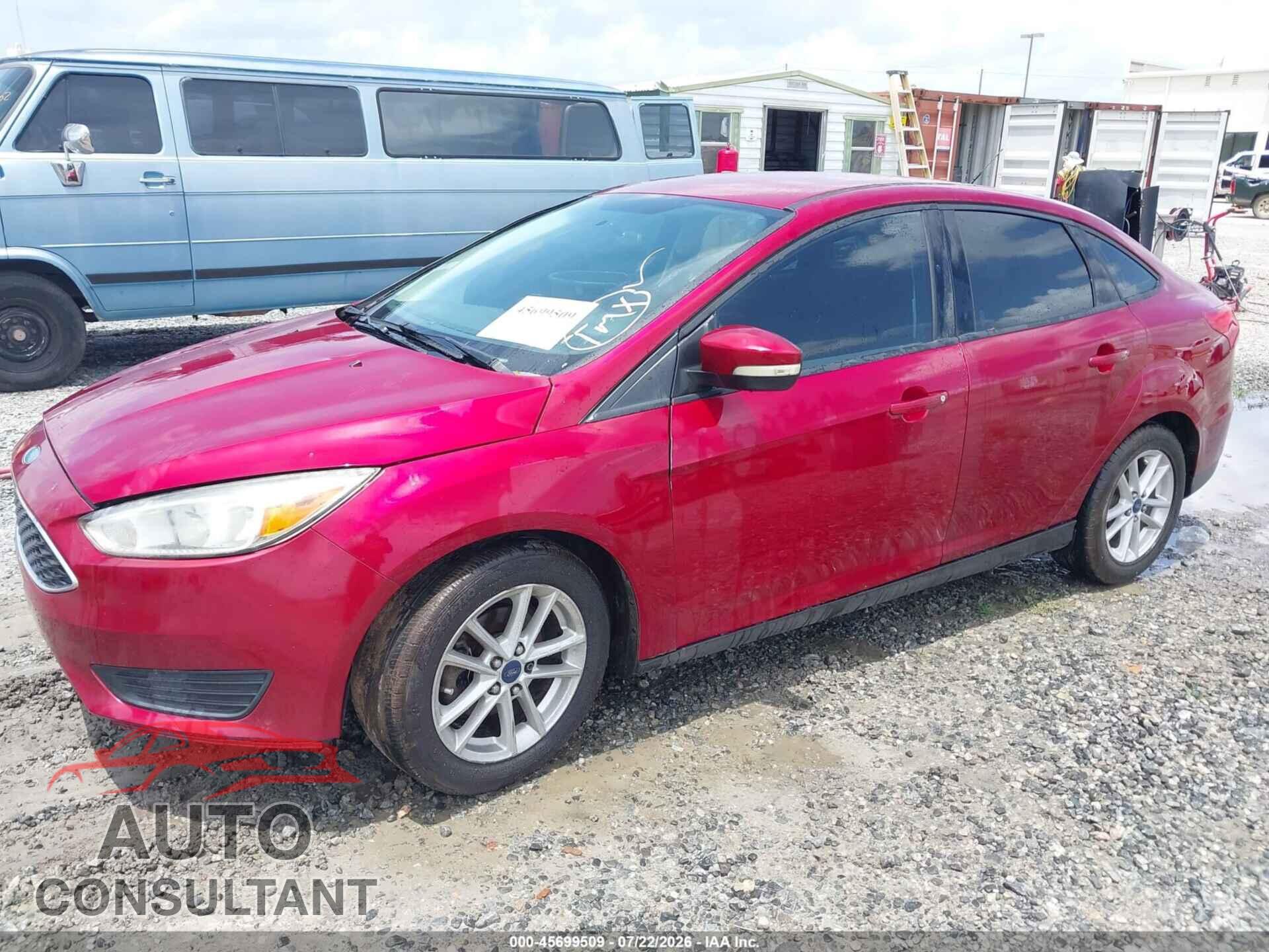 FORD FOCUS 2015 - 1FADP3F20FL339913
