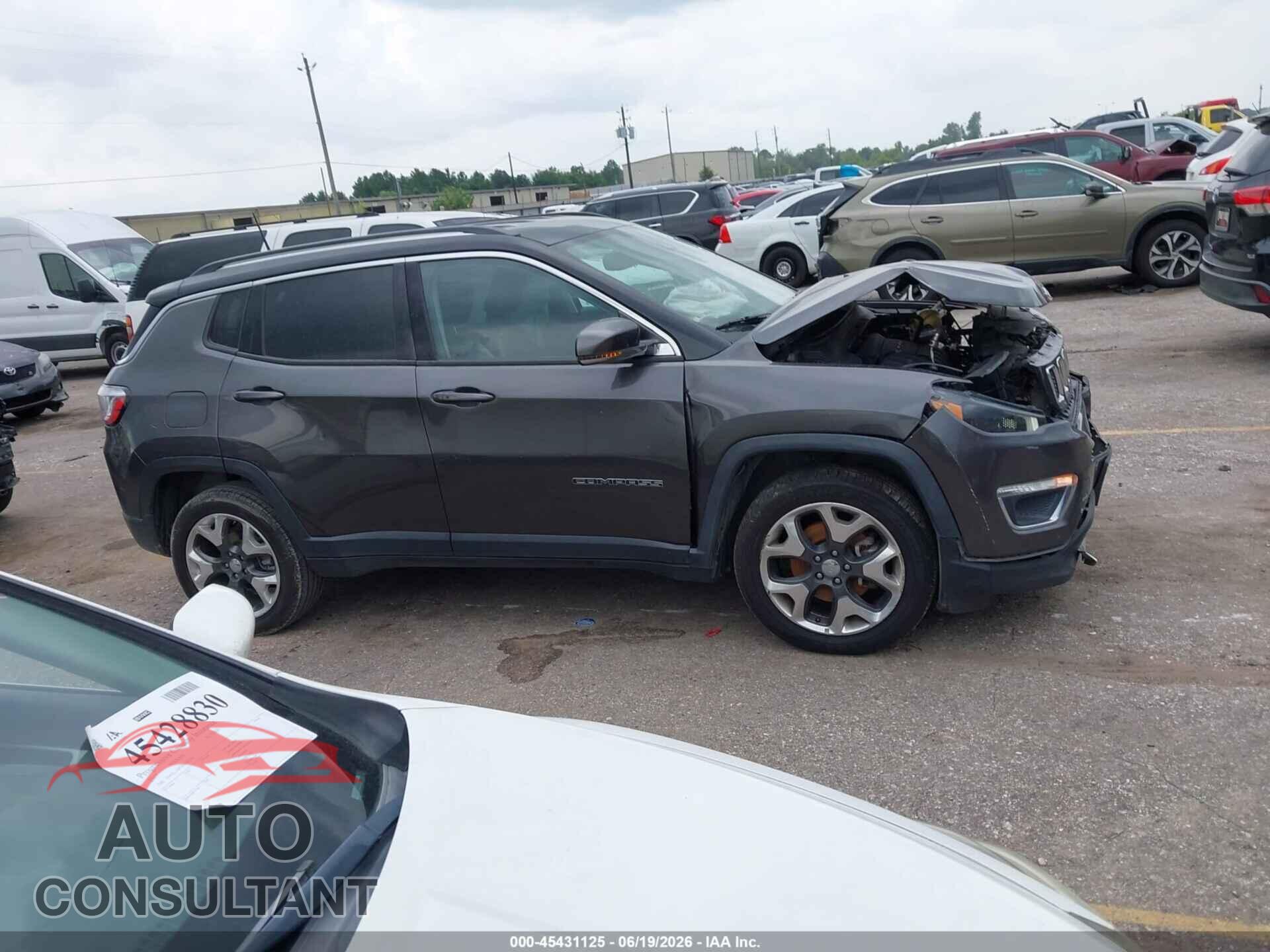 JEEP COMPASS 2018 - 3C4NJDCB4JT442565