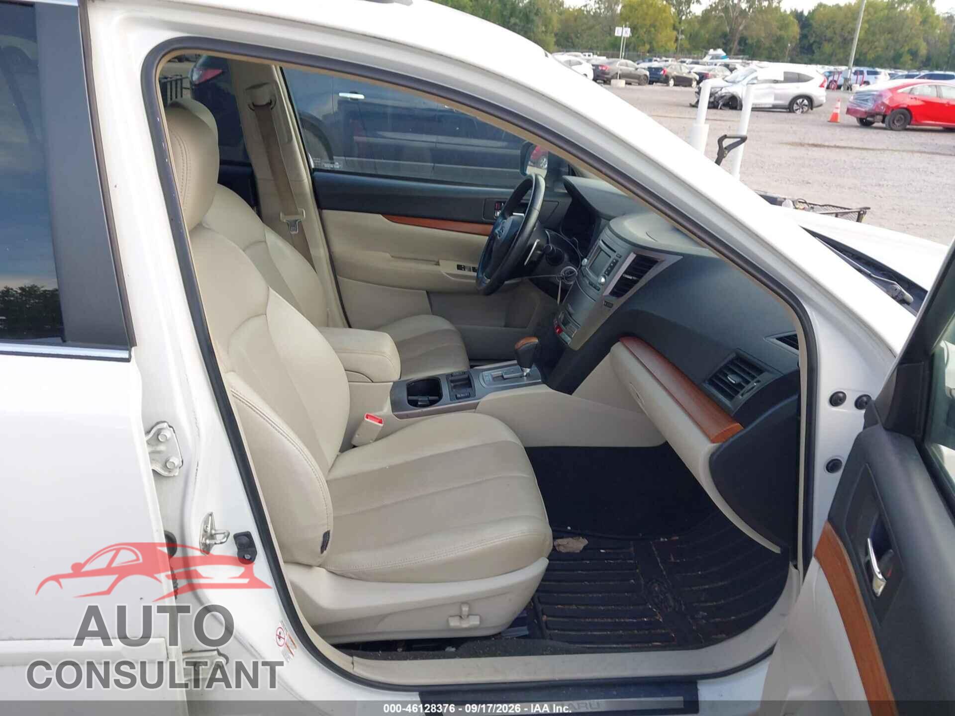 SUBARU OUTBACK 2014 - 4S4BRBLC4E3328121