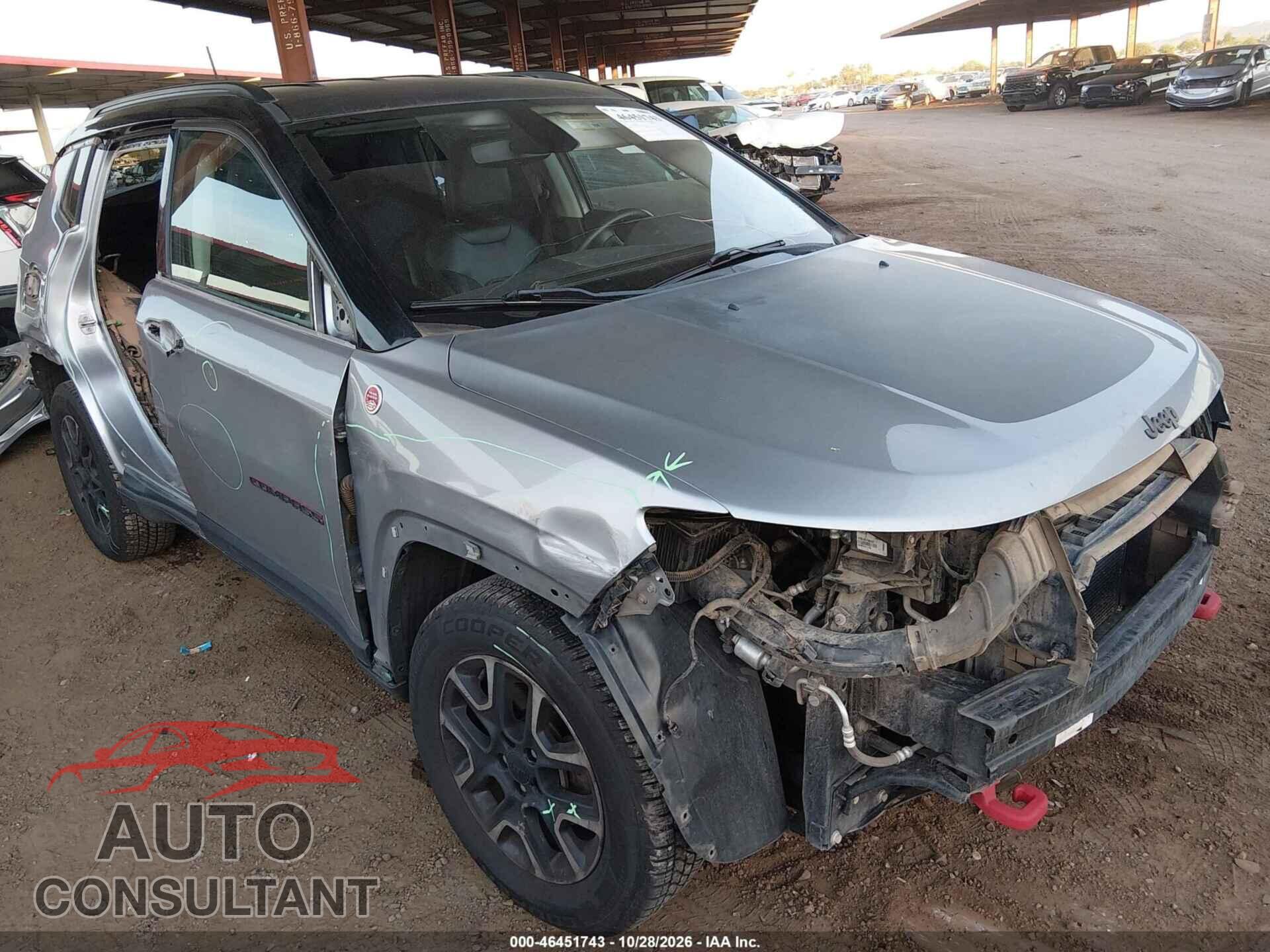 JEEP COMPASS 2019 - 3C4NJDDB8KT618131