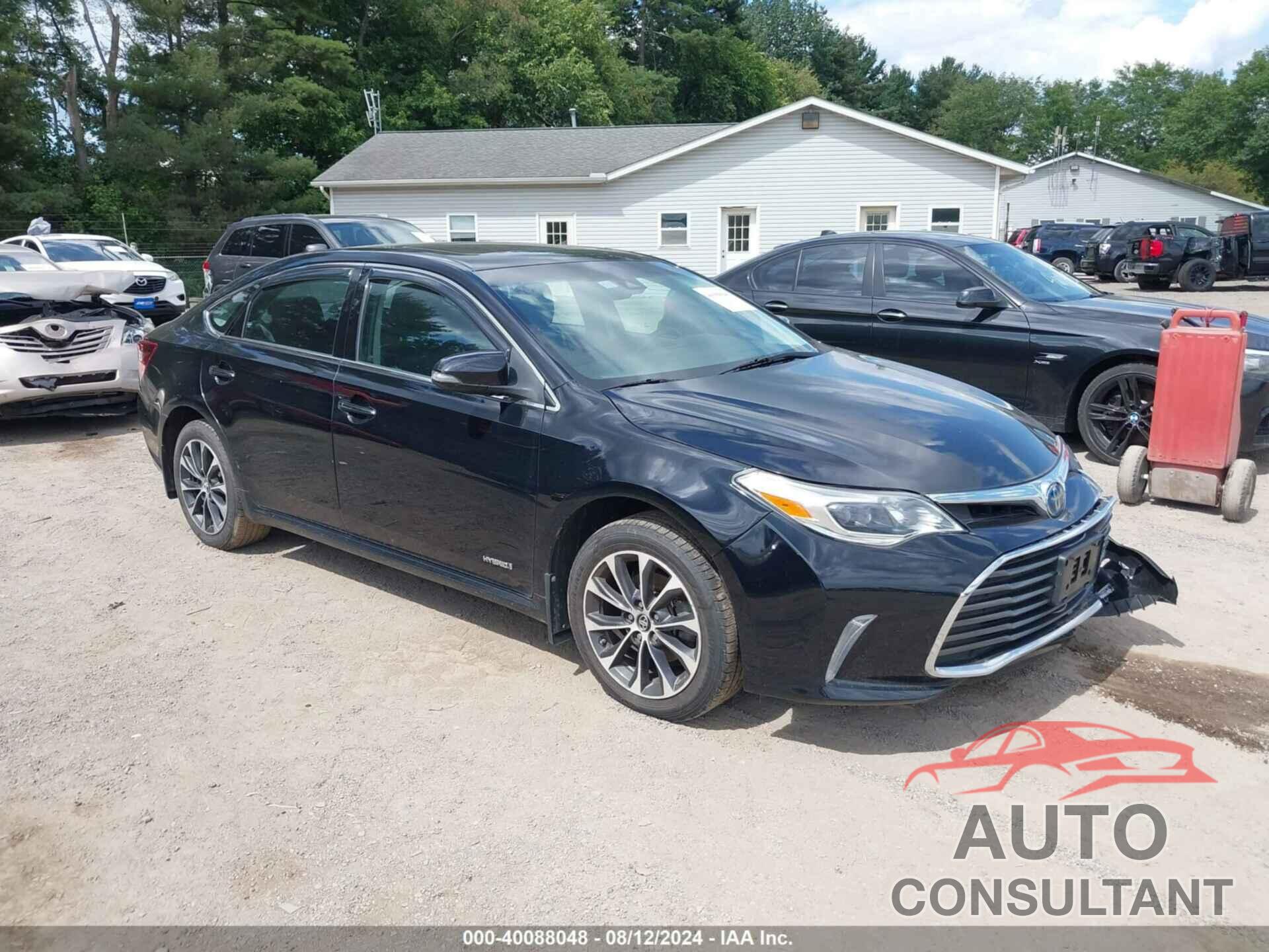 TOYOTA AVALON HYBRID 2018 - 4T1BD1EB4JU064027