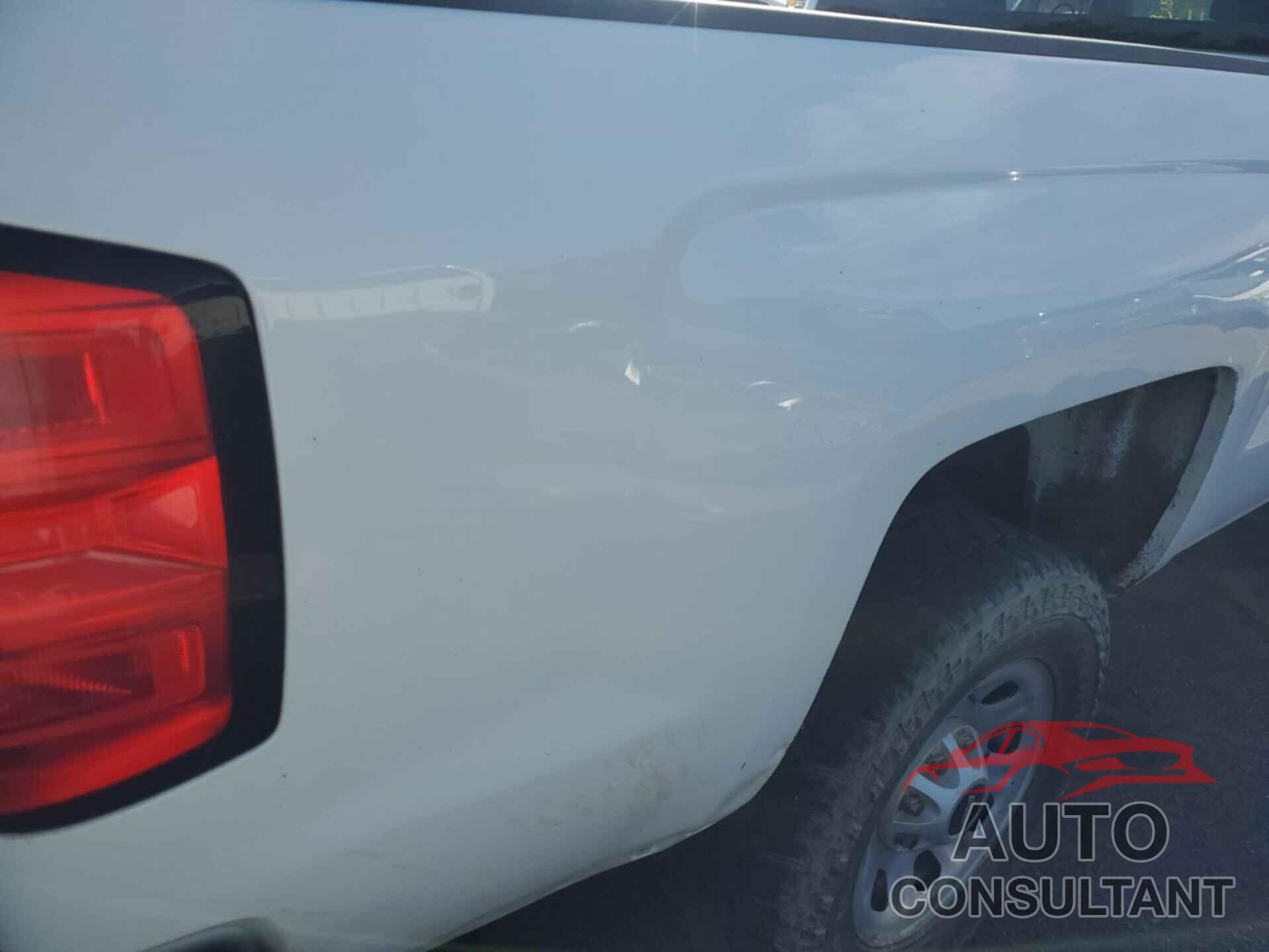 CHEVROLET SILVERADO 2500HD 2018 - 1GC2KUEG5JZ164860