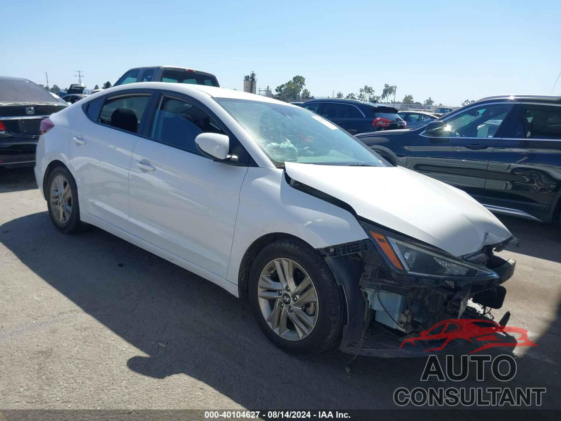 HYUNDAI ELANTRA 2019 - 5NPD84LF0KH424916