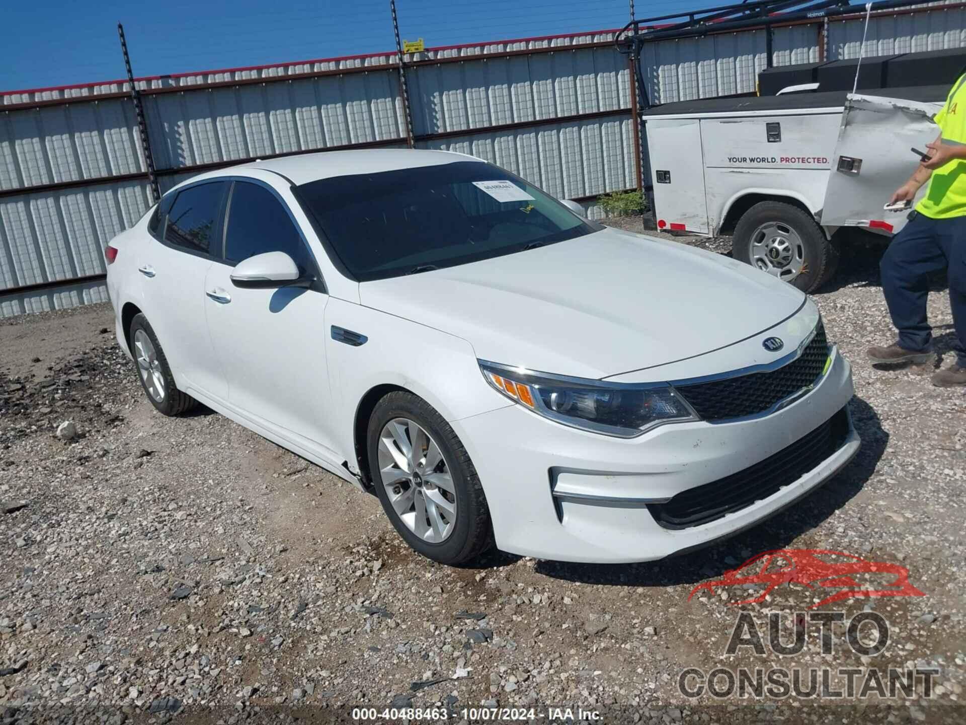 KIA OPTIMA 2017 - 5XXGT4L32HG165092