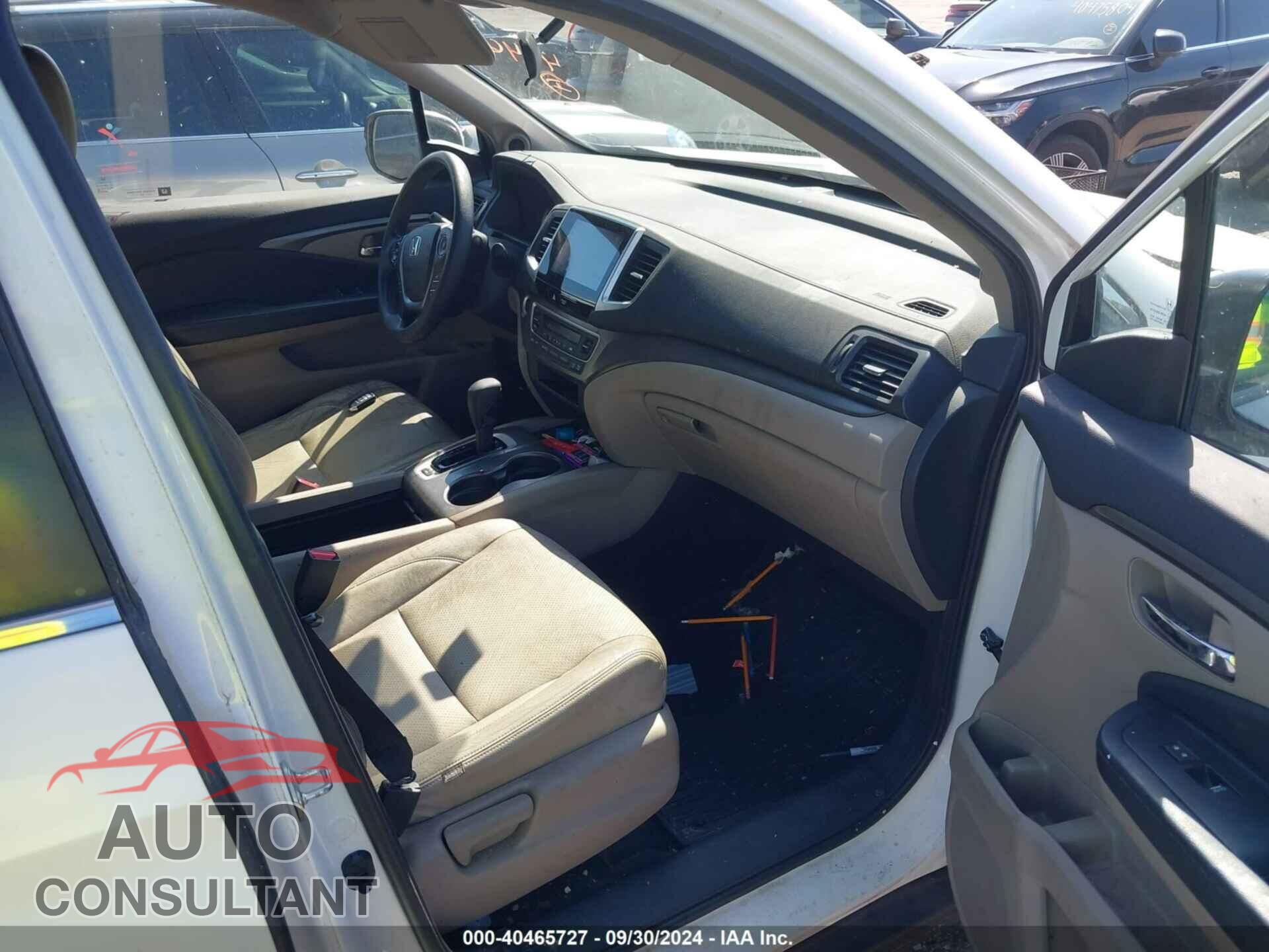 HONDA PILOT 2017 - 5FNYF5H33HB009043