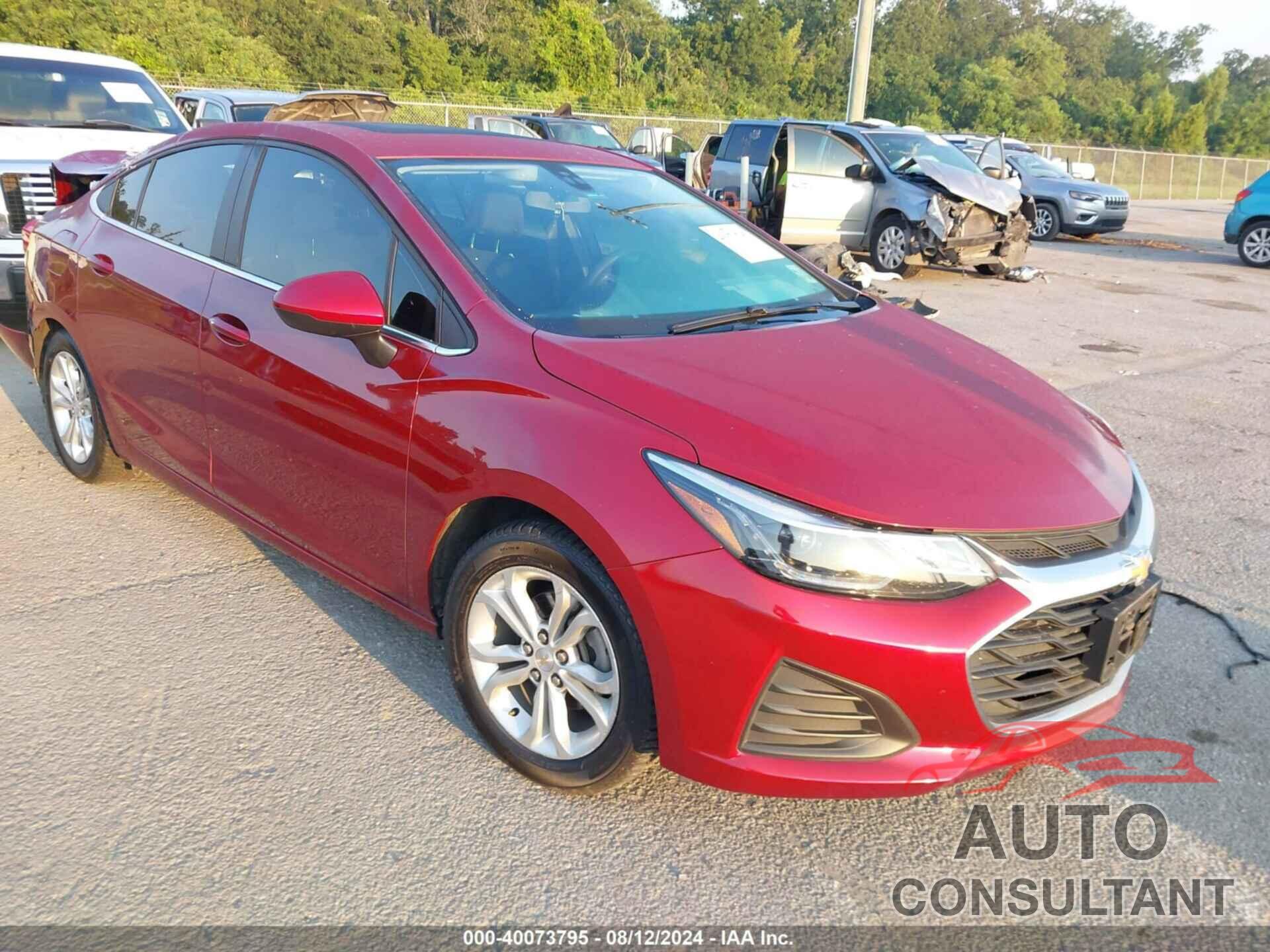 CHEVROLET CRUZE 2019 - 1G1BE5SM8K7127959