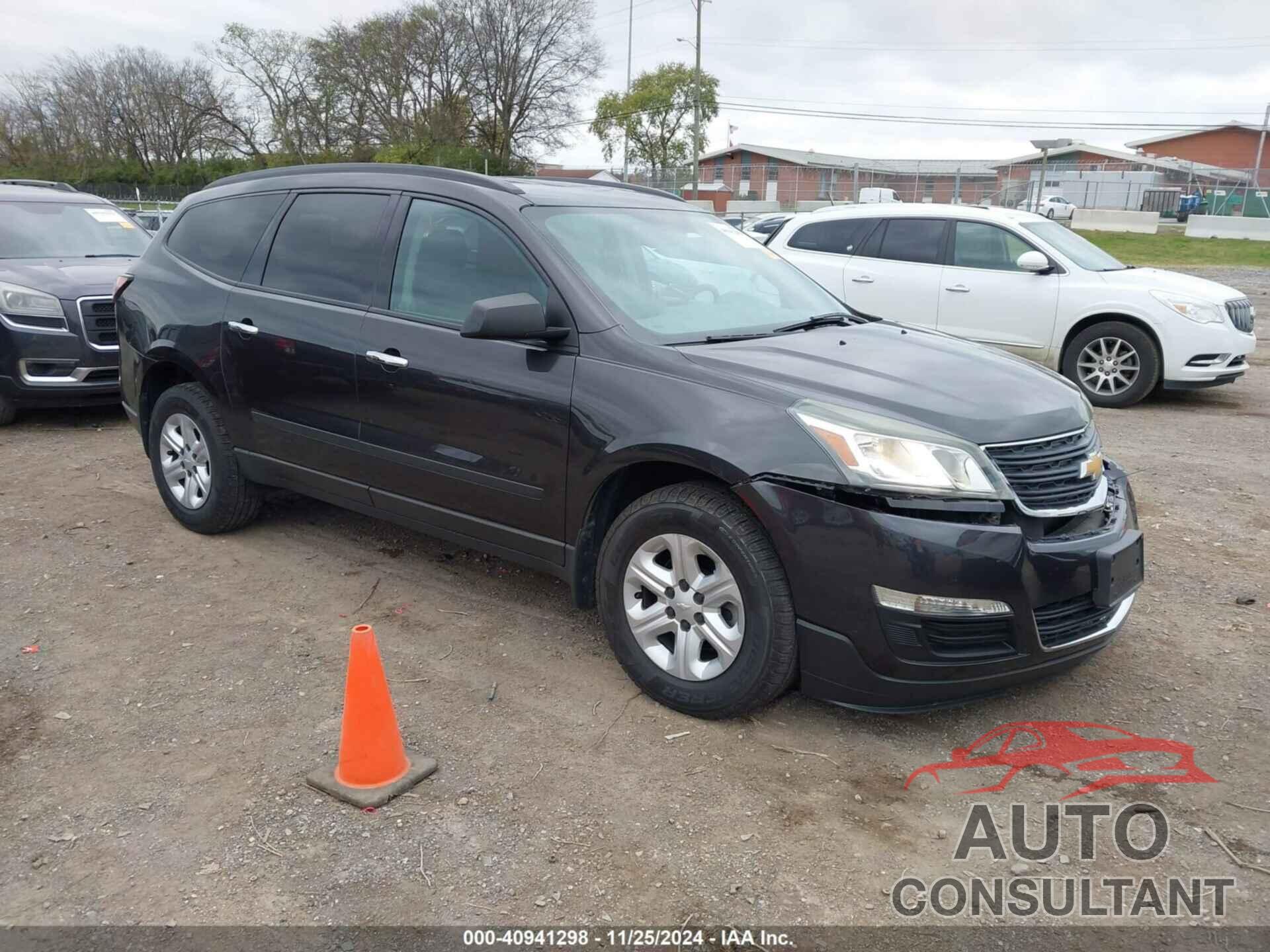 CHEVROLET TRAVERSE 2015 - 1GNKVFED0FJ282465